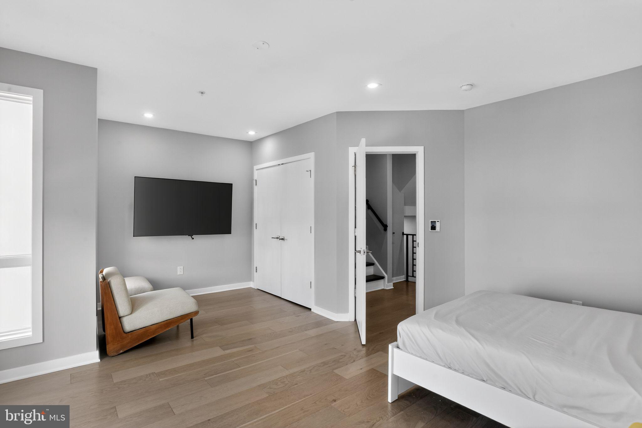 OLD CITY - Residential