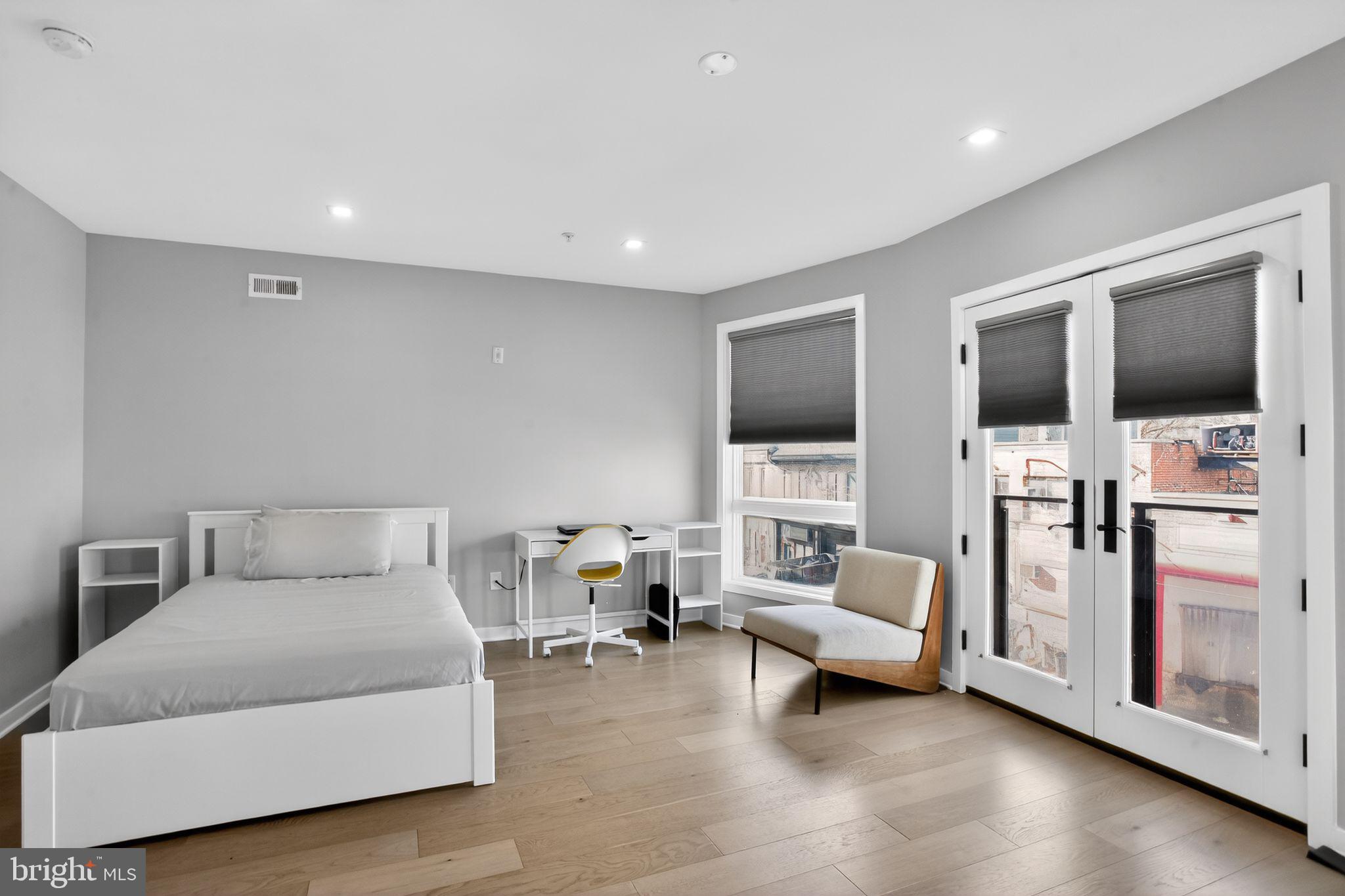 OLD CITY - Residential