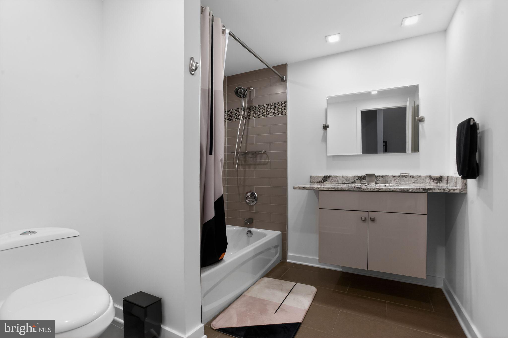 OLD CITY - Residential