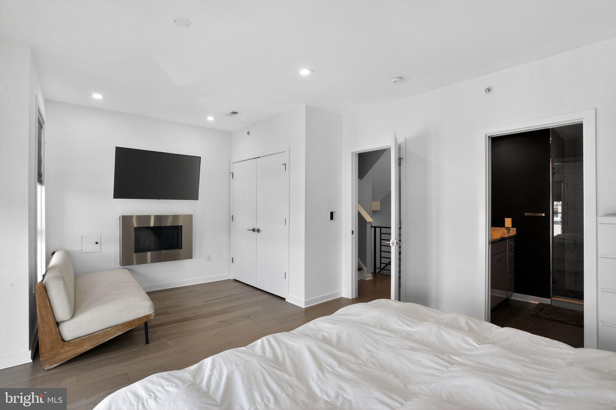 OLD CITY - Residential