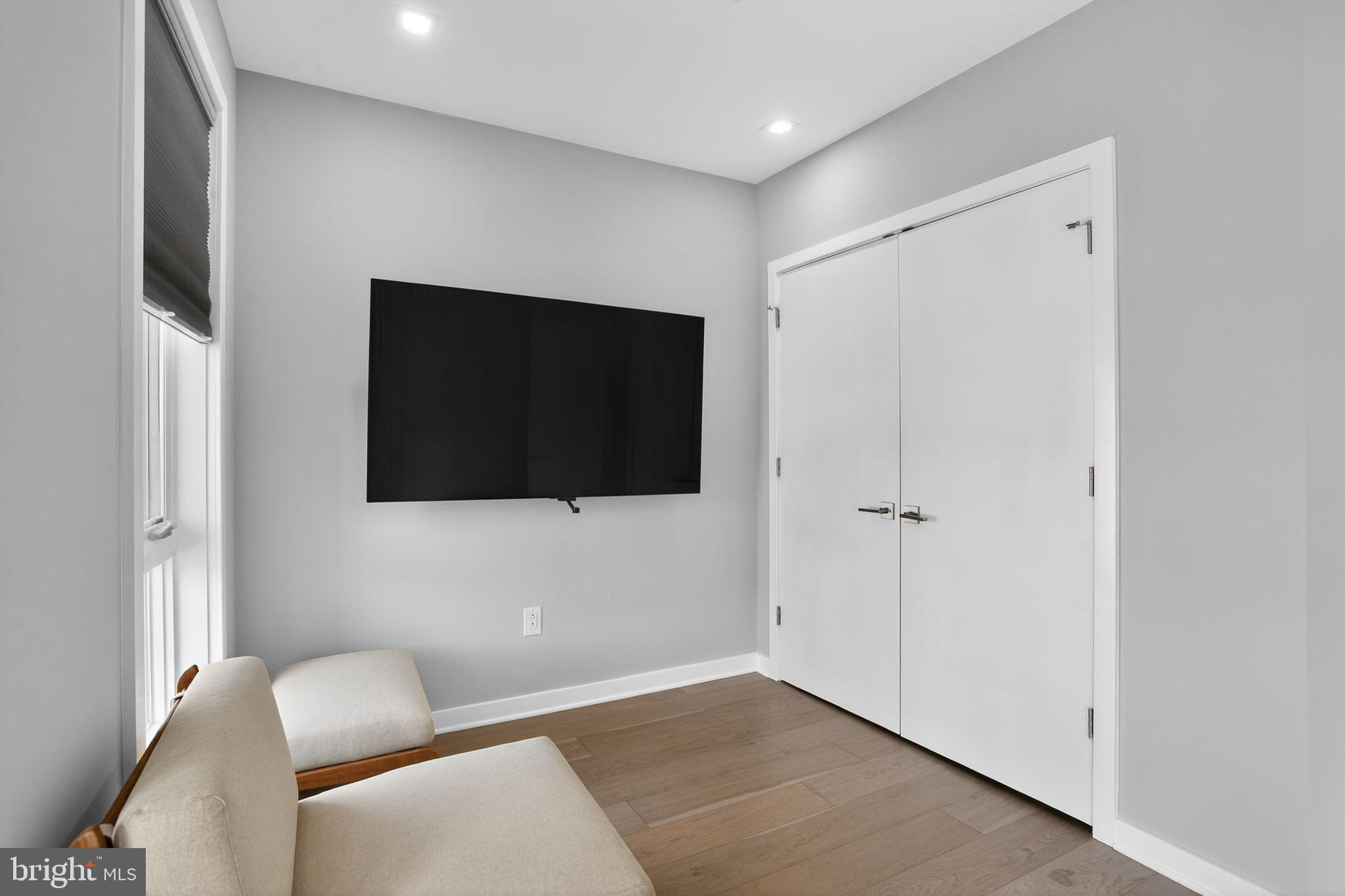 OLD CITY - Residential