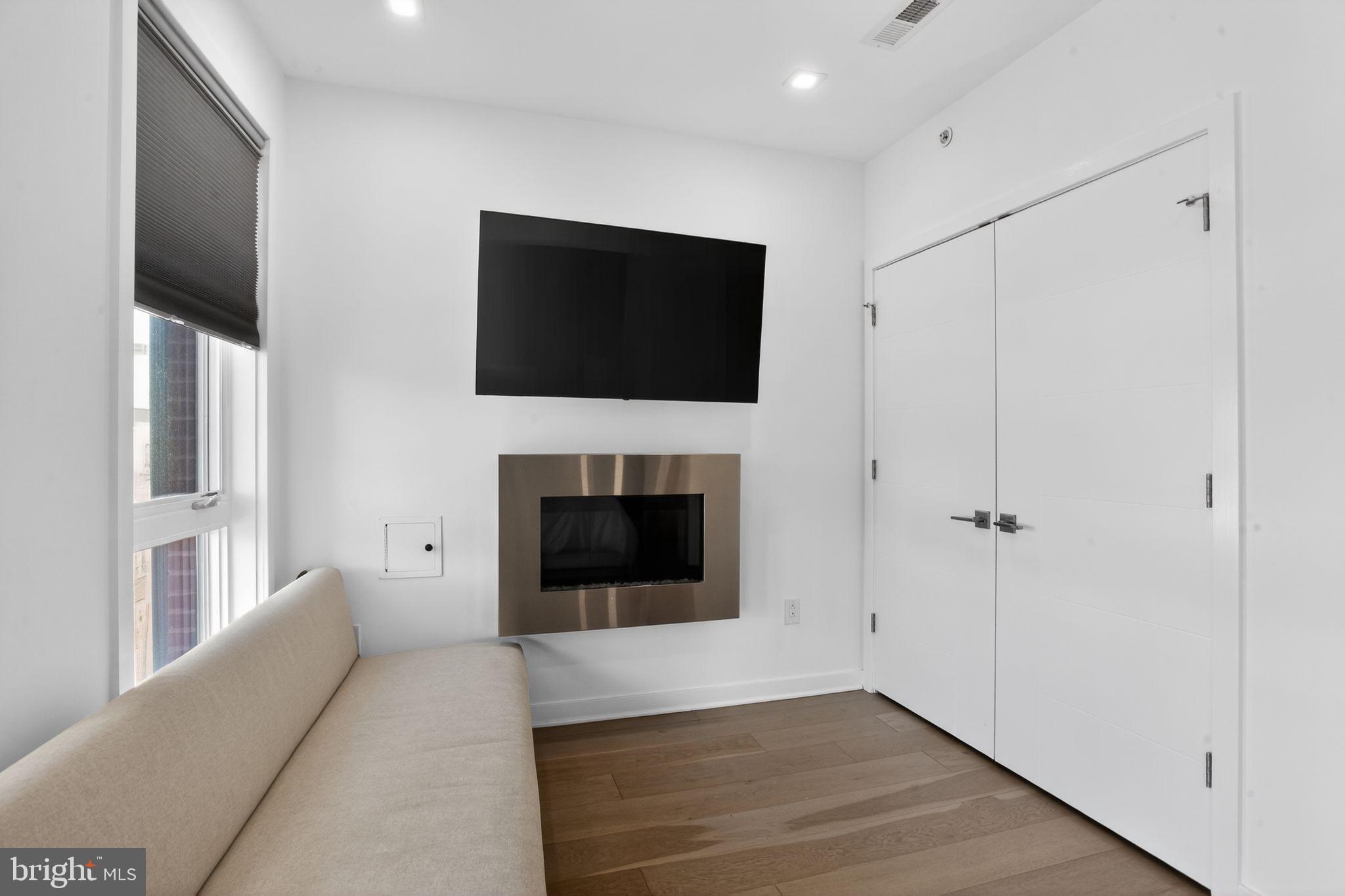 OLD CITY - Residential