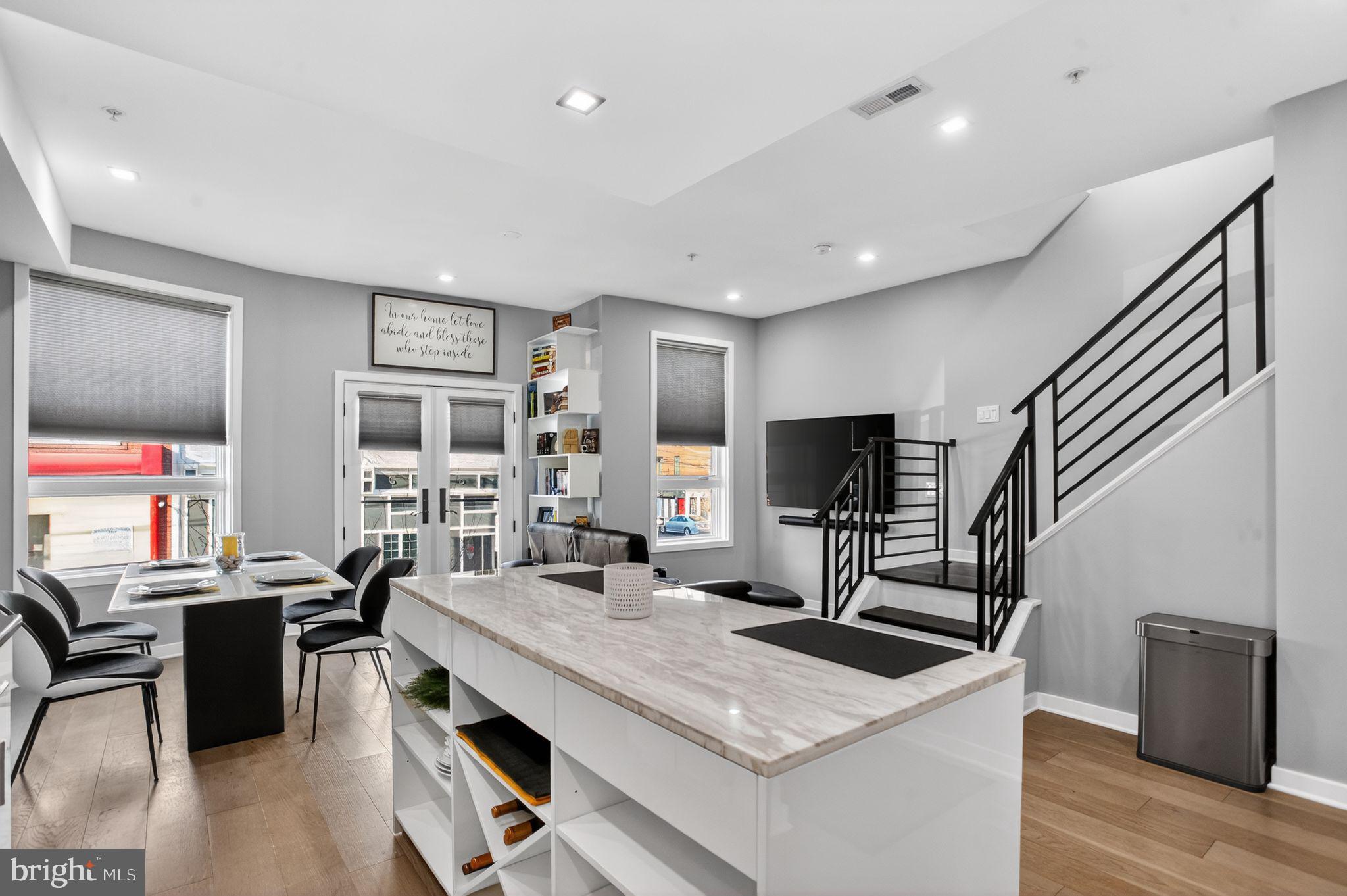 OLD CITY - Residential