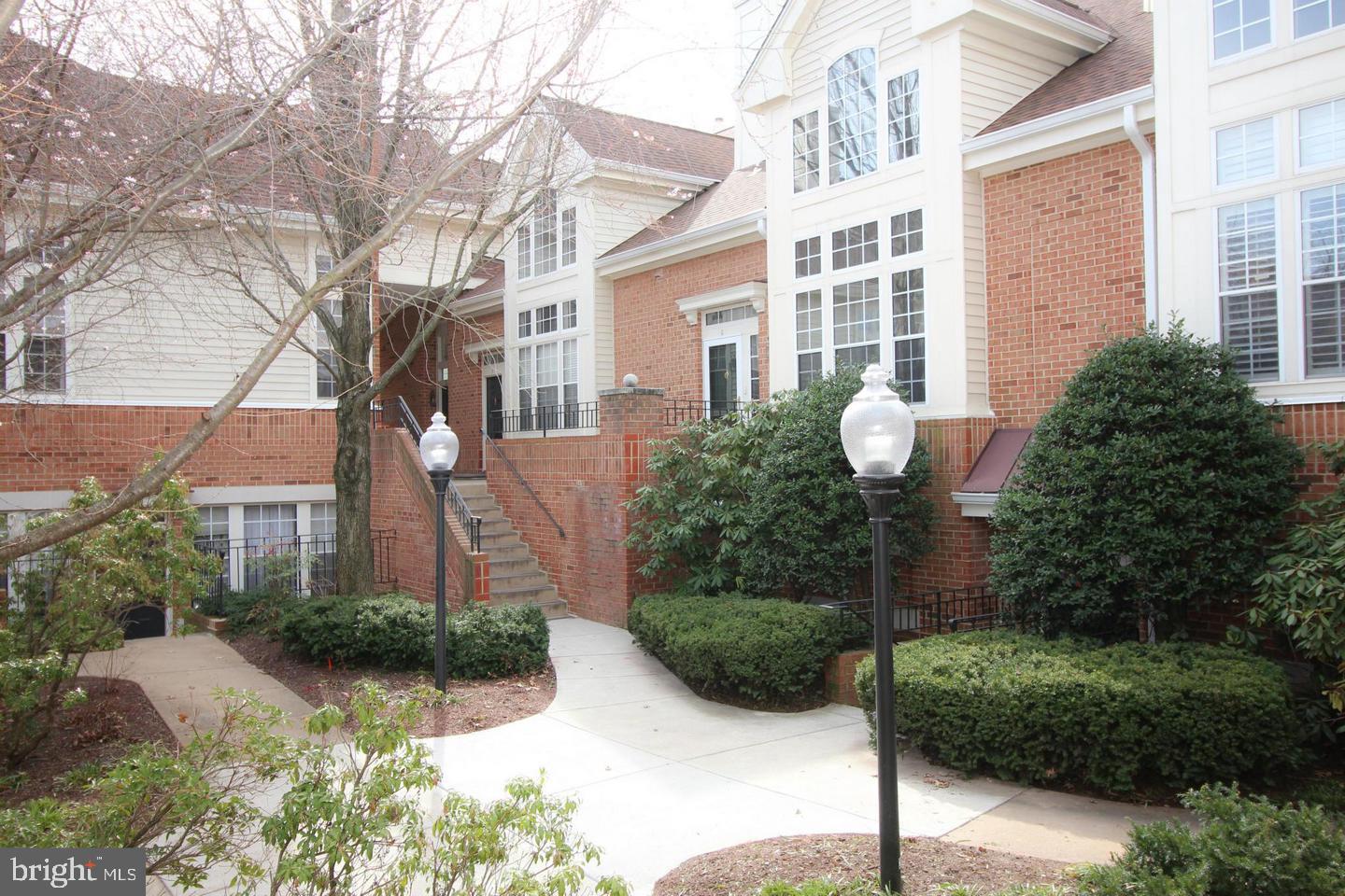 GATES AT WESTFALLS - Residential Lease