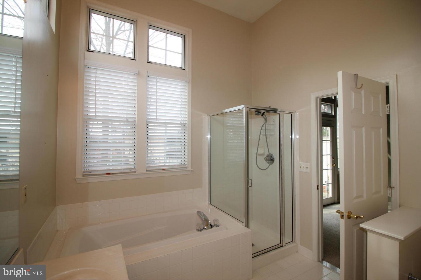 GATES AT WESTFALLS - Residential Lease