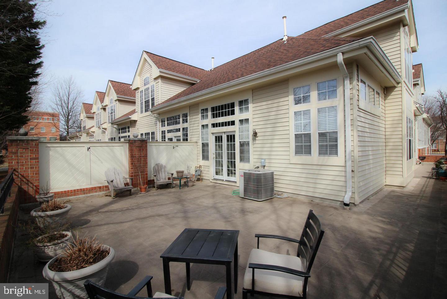 GATES AT WESTFALLS - Residential Lease