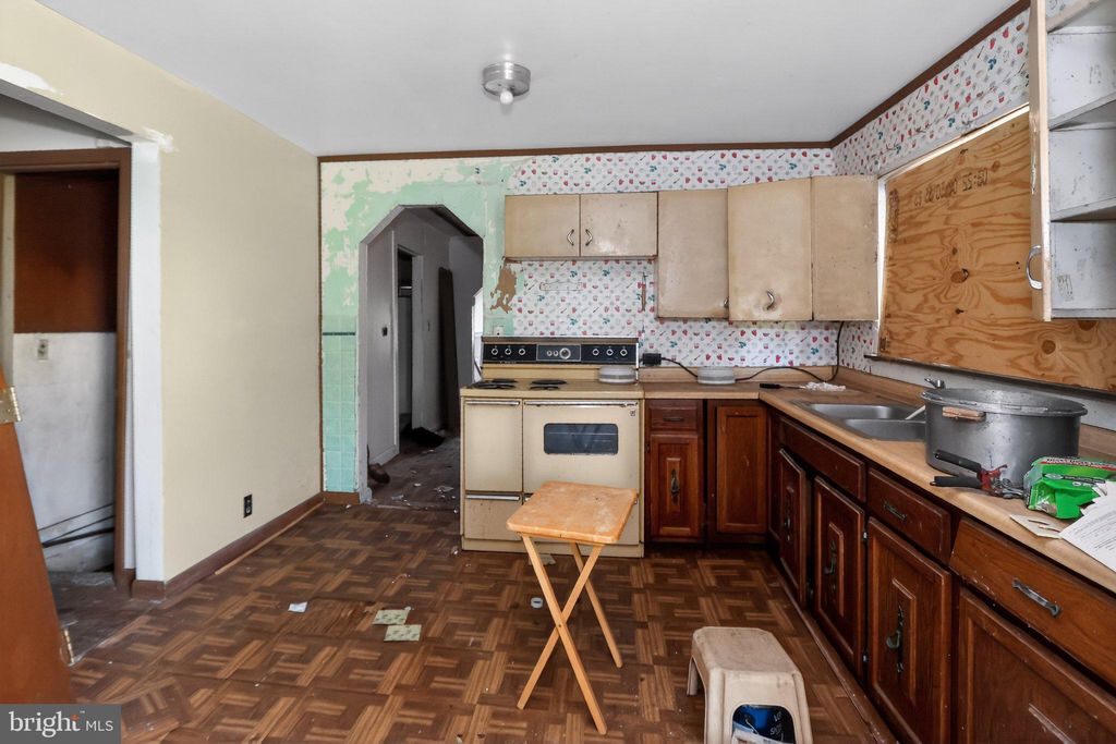 Photo of 113 Cannaday Street, BECKLEY, WV 25801 (MLS # WVRL2000018)