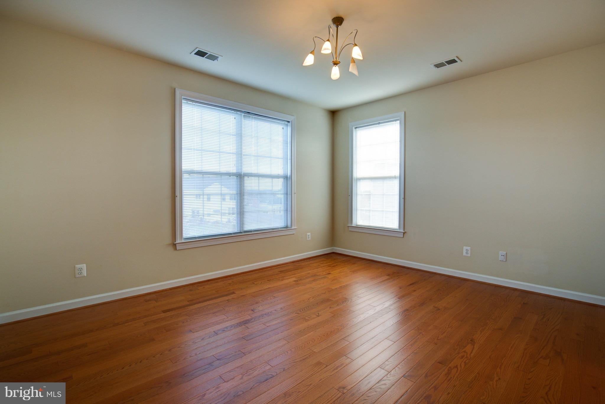 ASHBURN - Residential