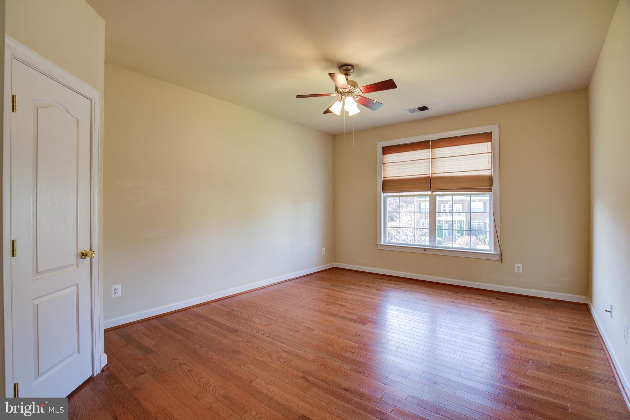 ASHBURN - Residential