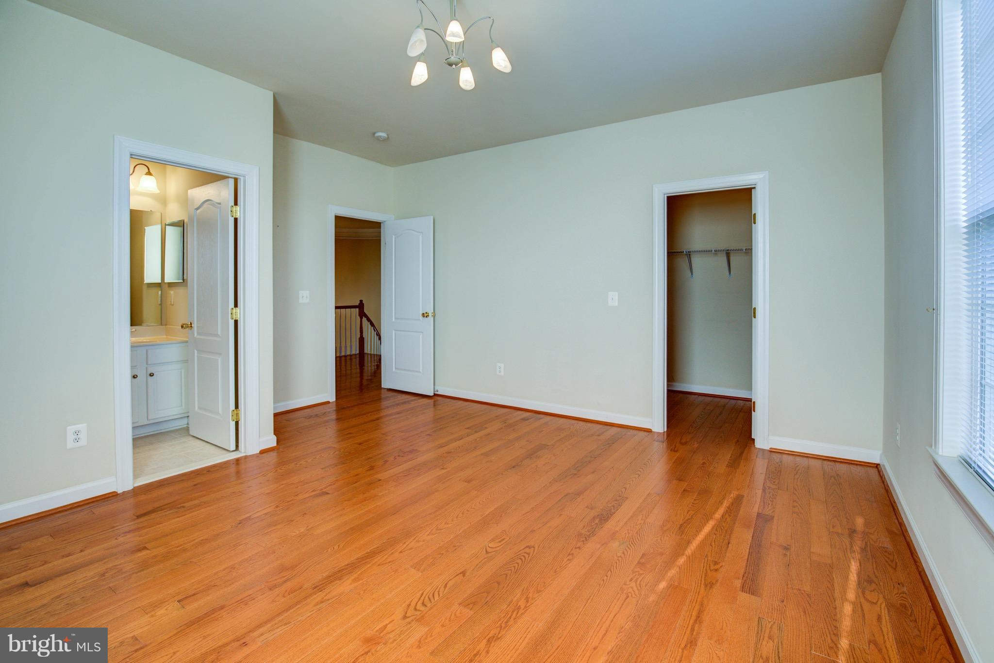 ASHBURN - Residential