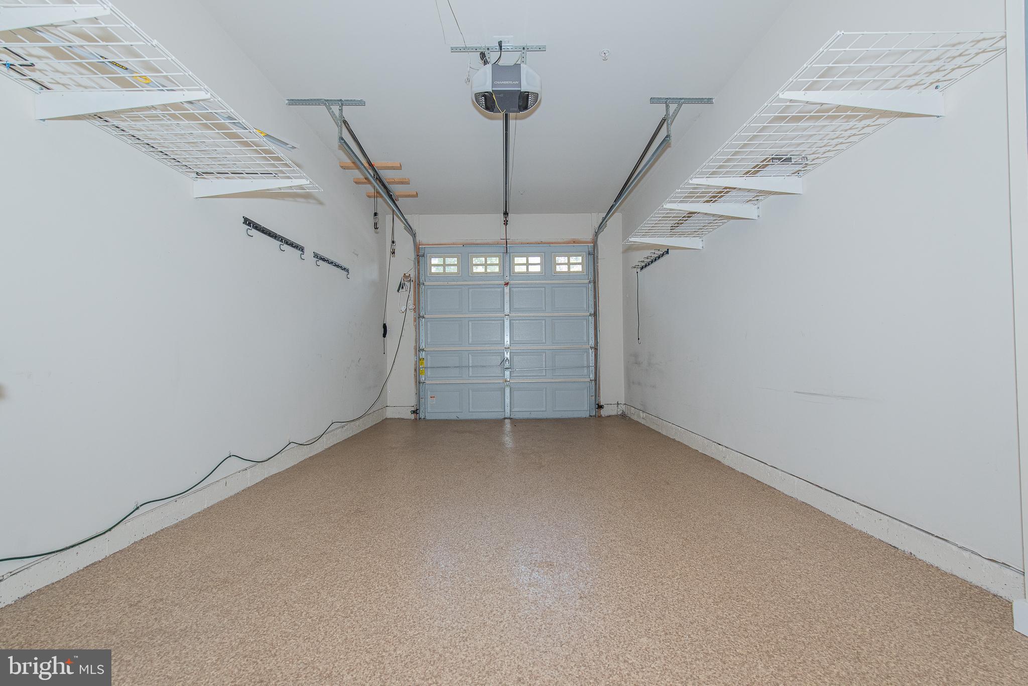 CHATSWORTH VILLAGE CONDO - Residential