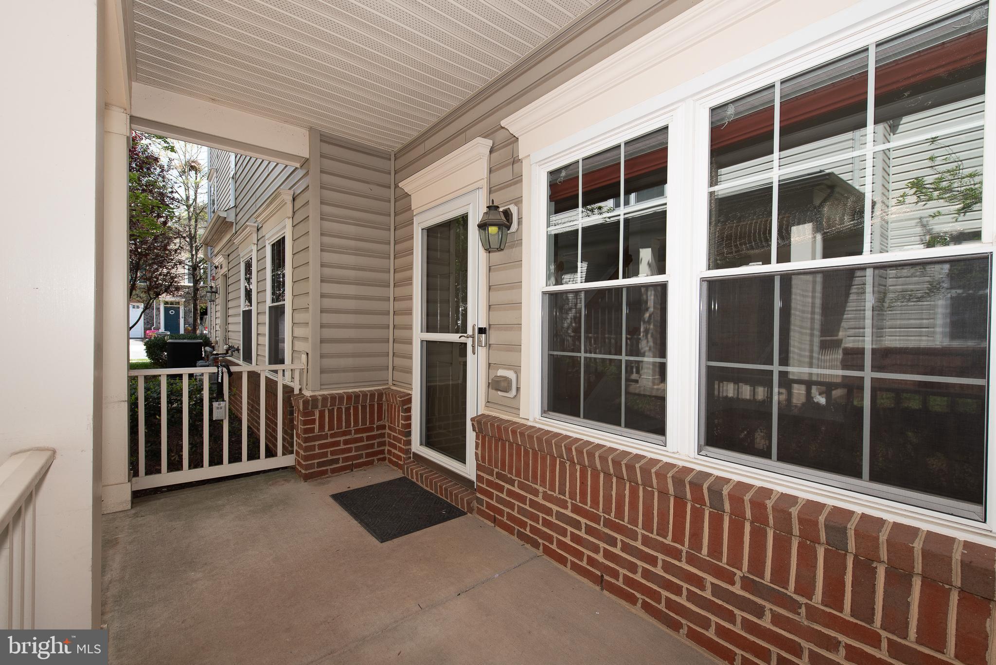 CHATSWORTH VILLAGE CONDO - Residential