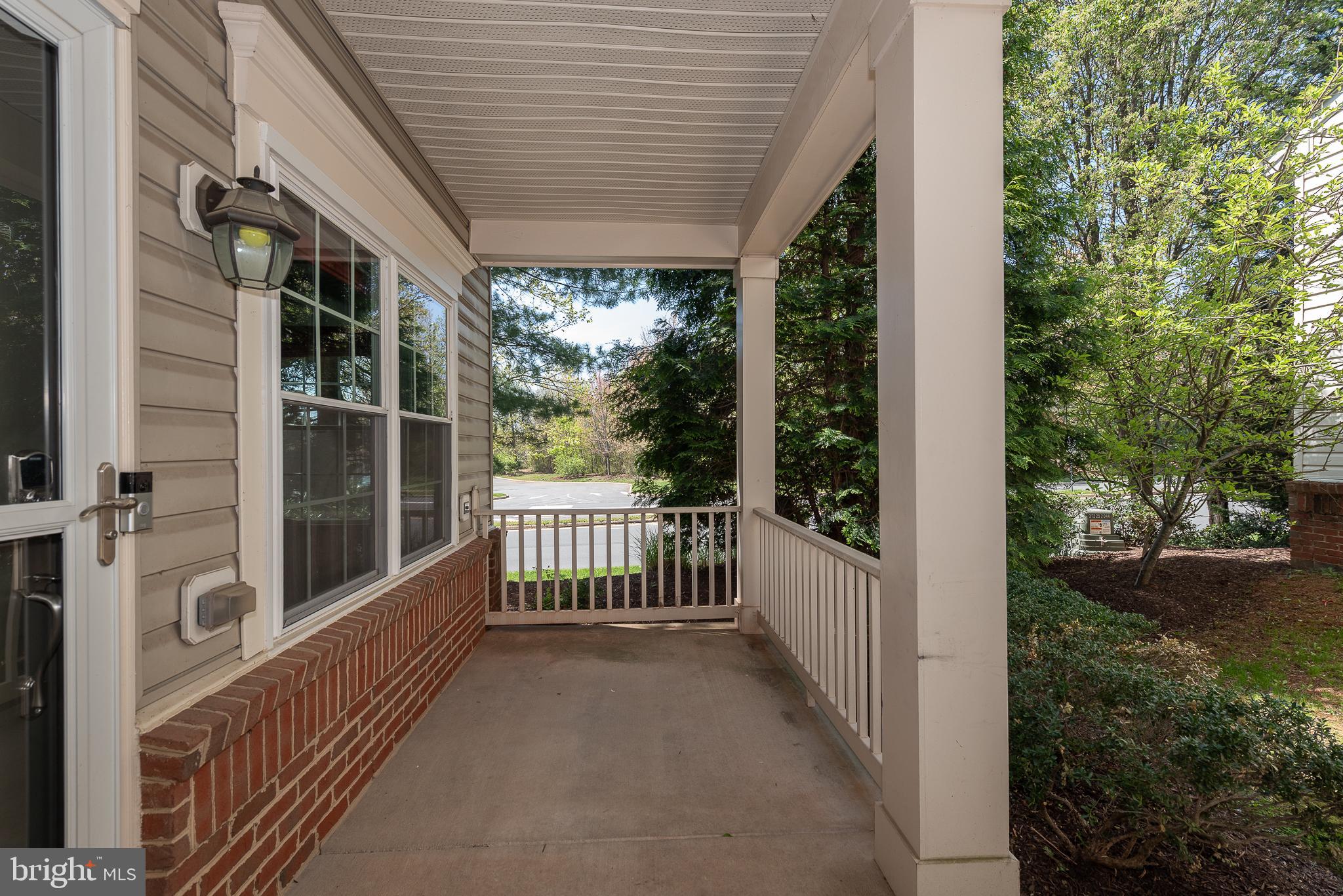 CHATSWORTH VILLAGE CONDO - Residential