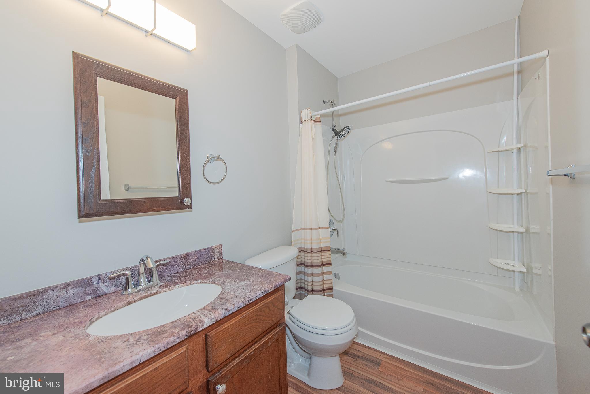 CHATSWORTH VILLAGE CONDO - Residential