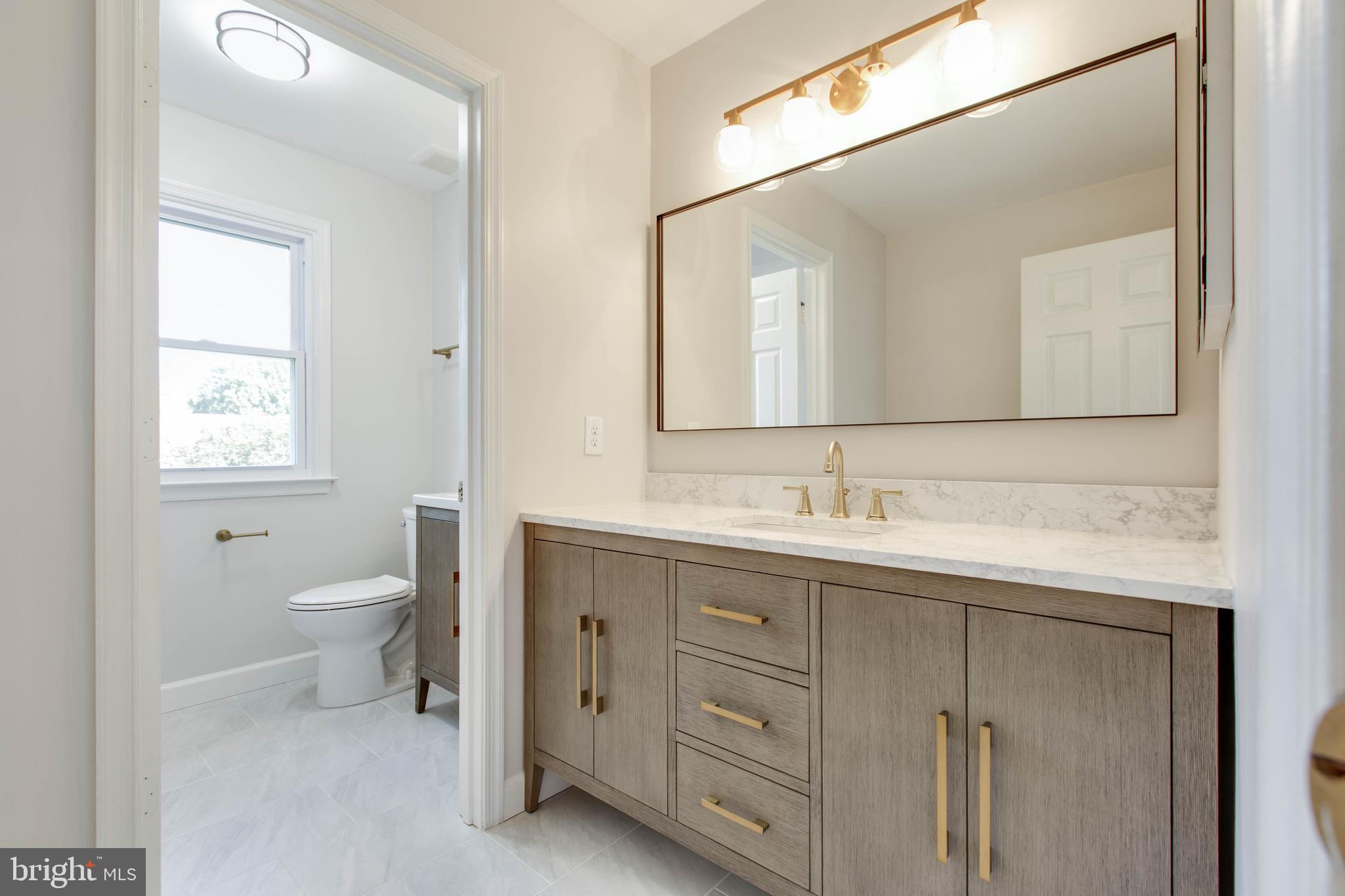 GREENS OF CROFTON - Residential Lease