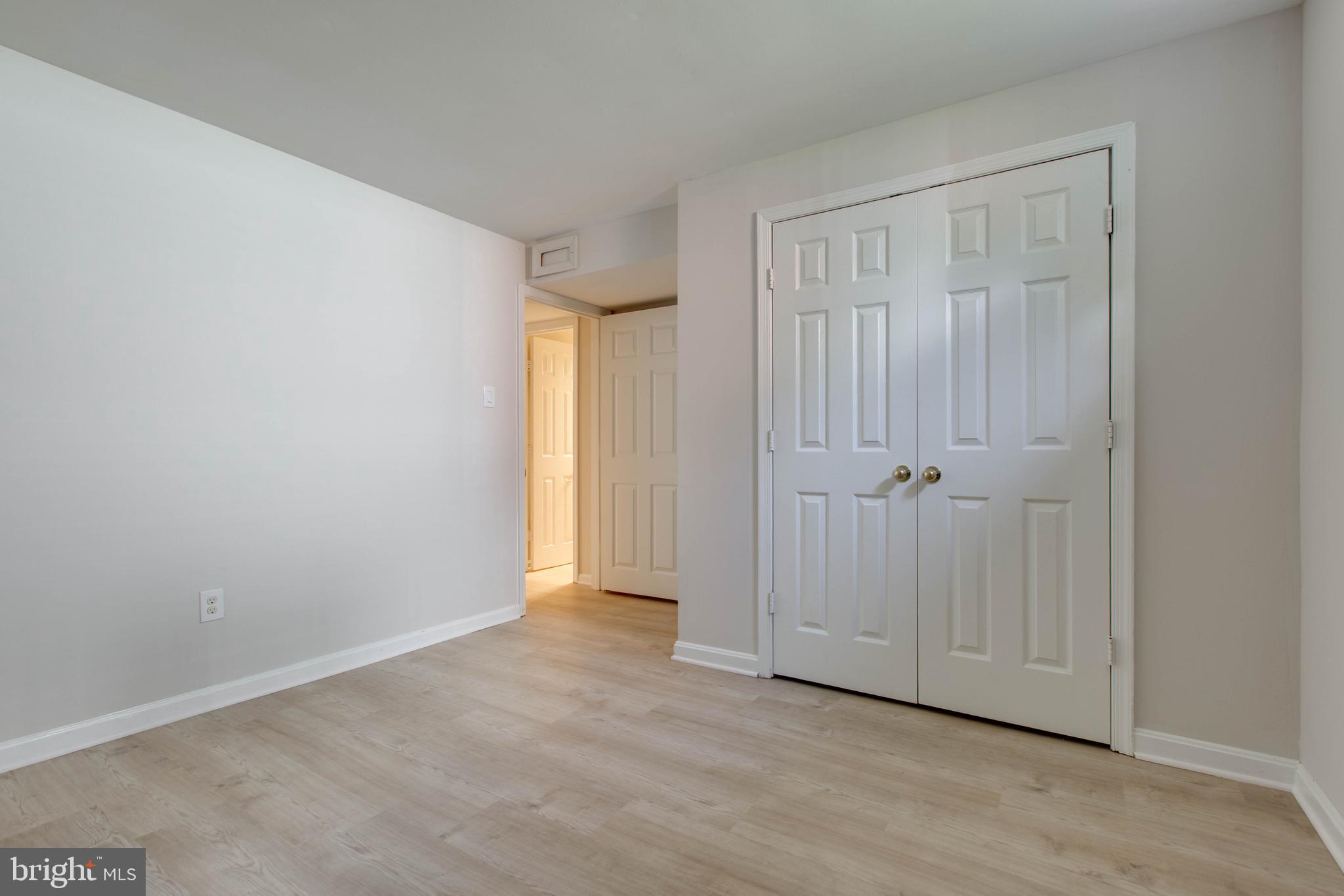 GREENS OF CROFTON - Residential Lease