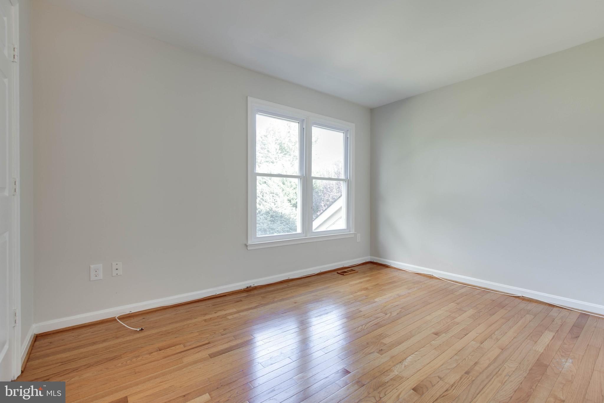 GREENS OF CROFTON - Residential Lease