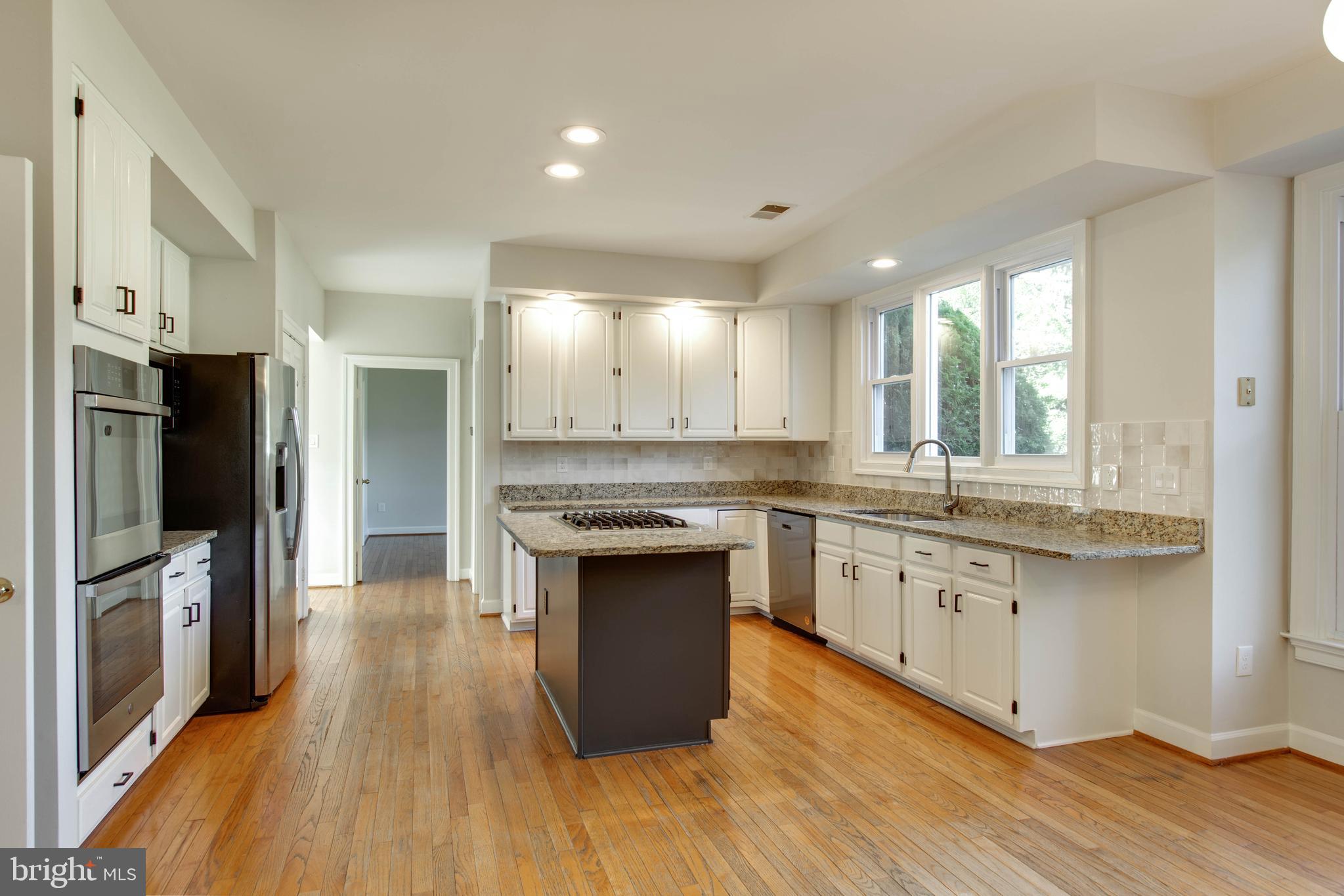 GREENS OF CROFTON - Residential Lease