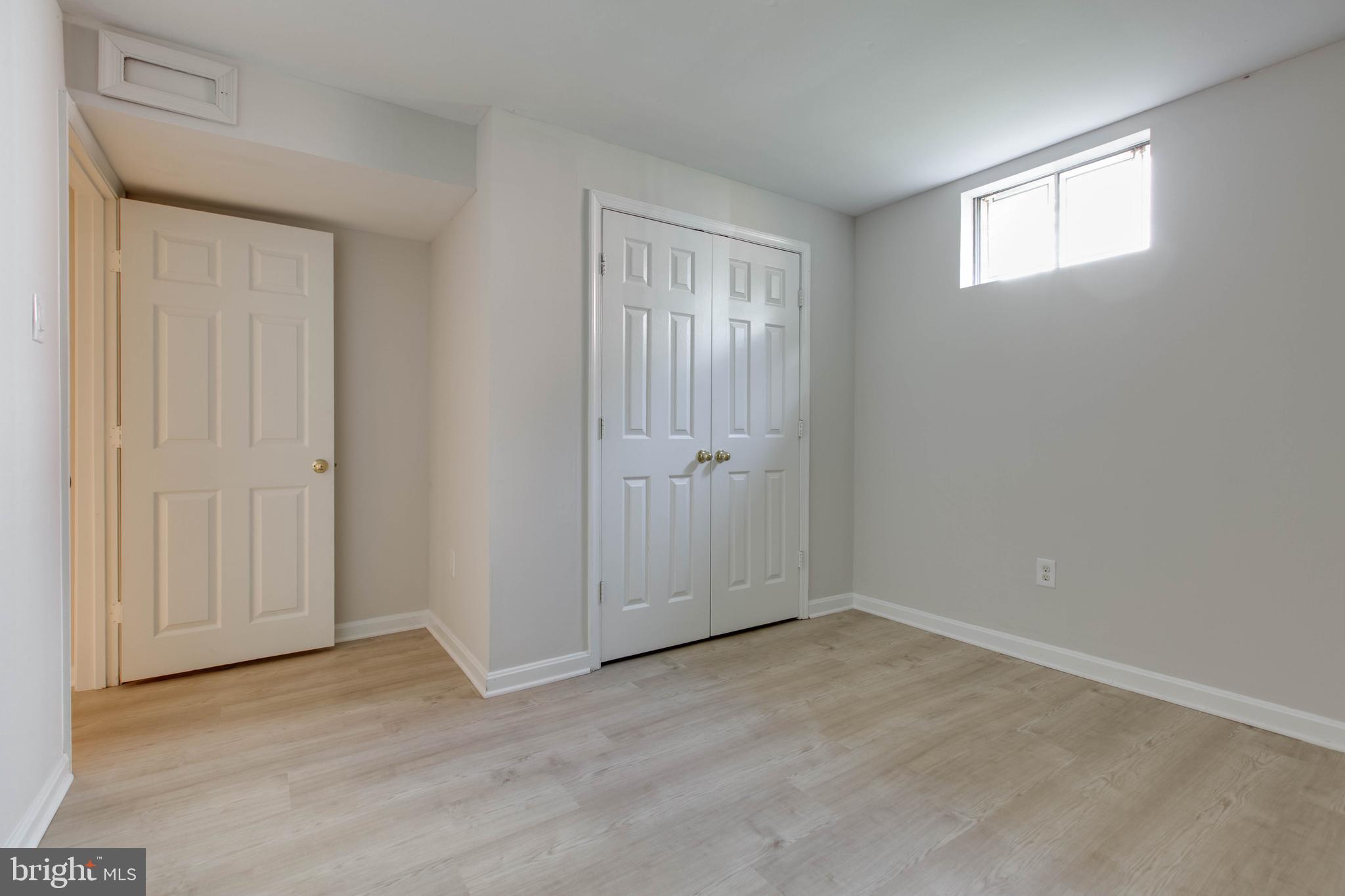 GREENS OF CROFTON - Residential Lease