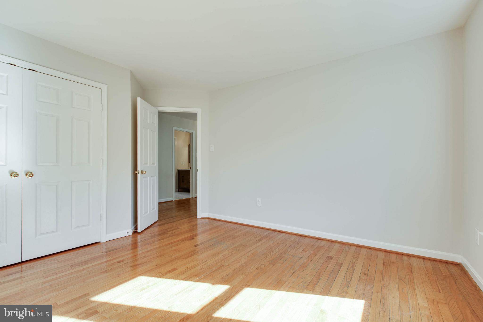 GREENS OF CROFTON - Residential Lease