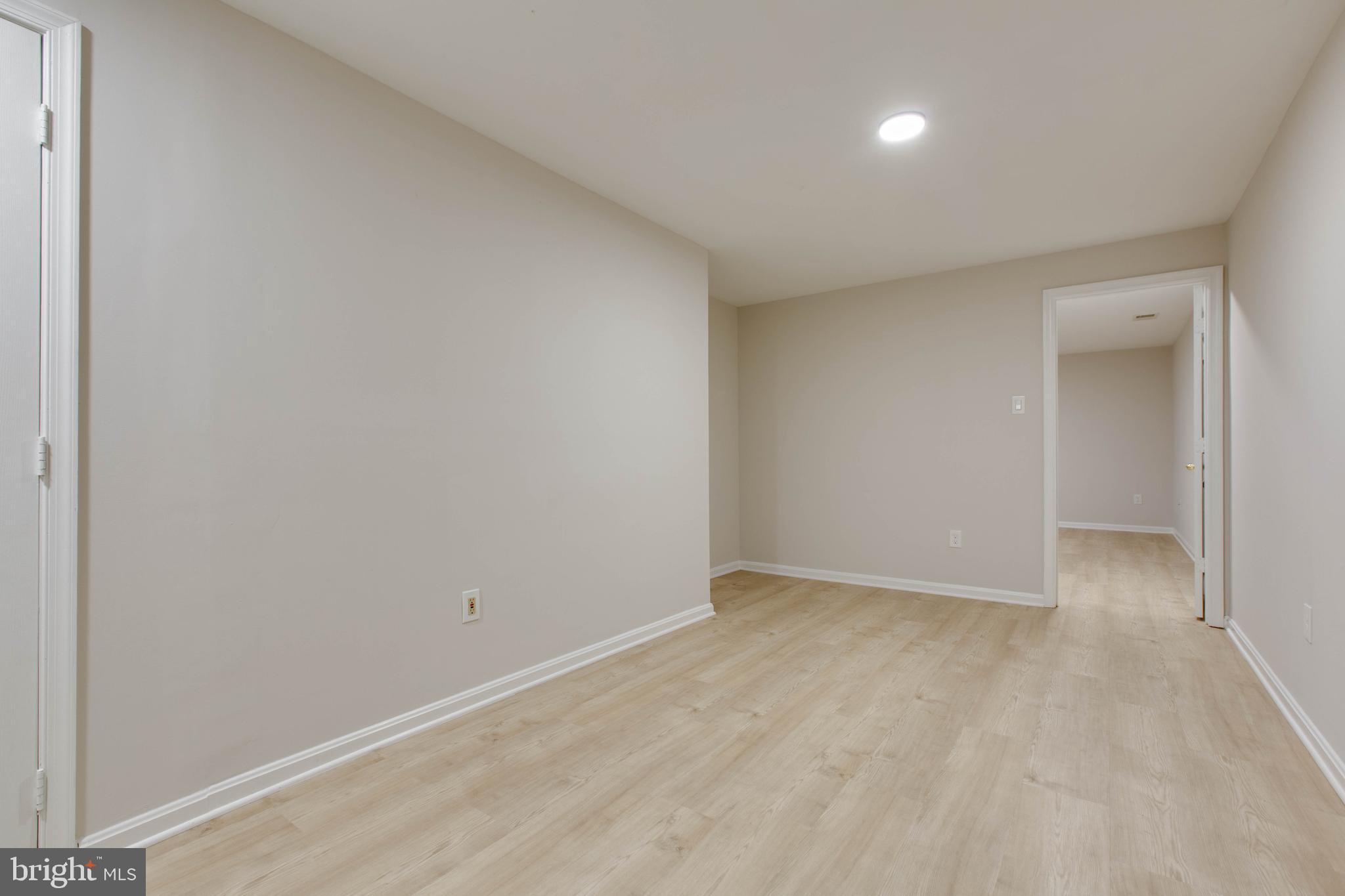 GREENS OF CROFTON - Residential Lease