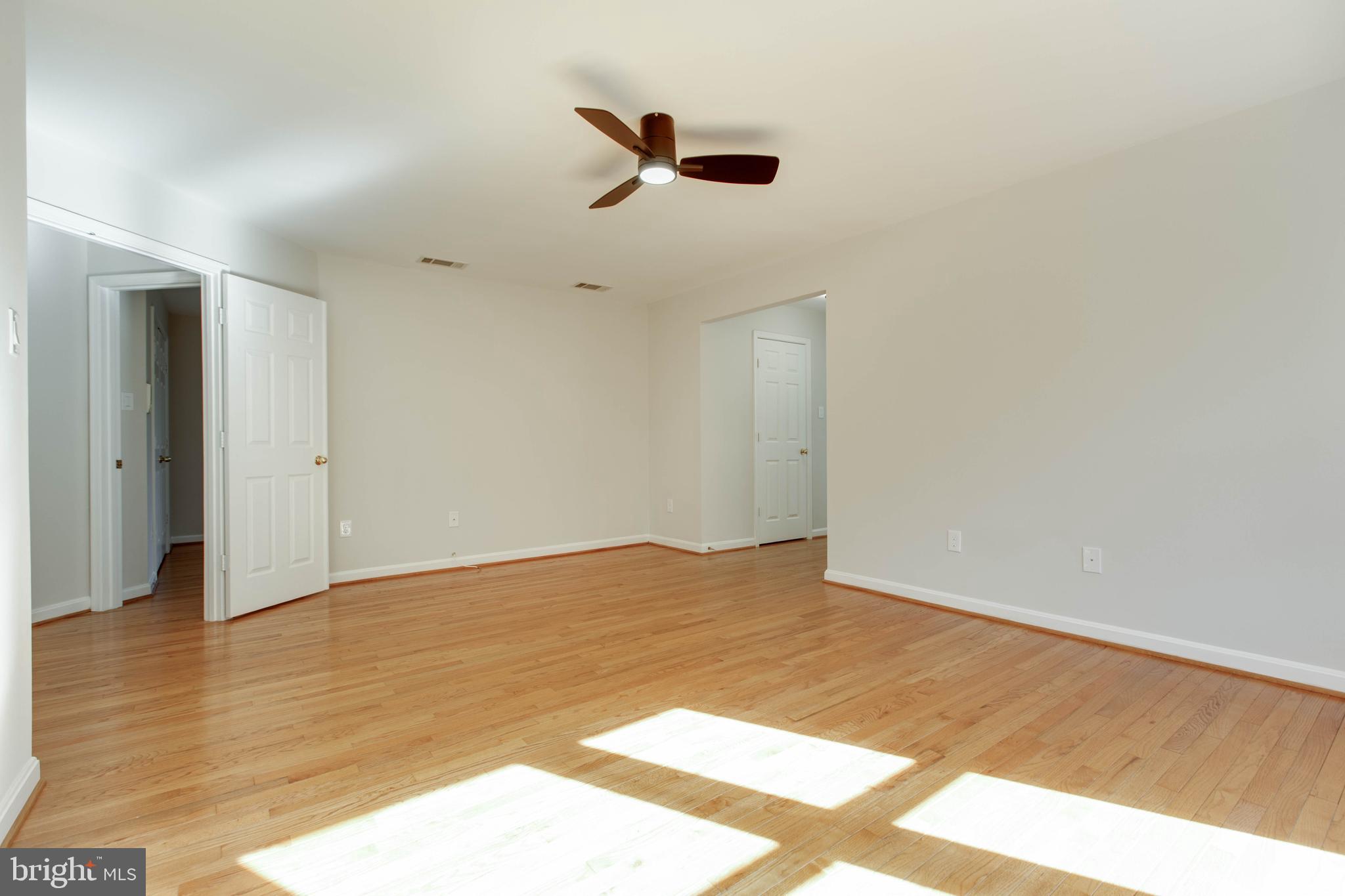 GREENS OF CROFTON - Residential Lease