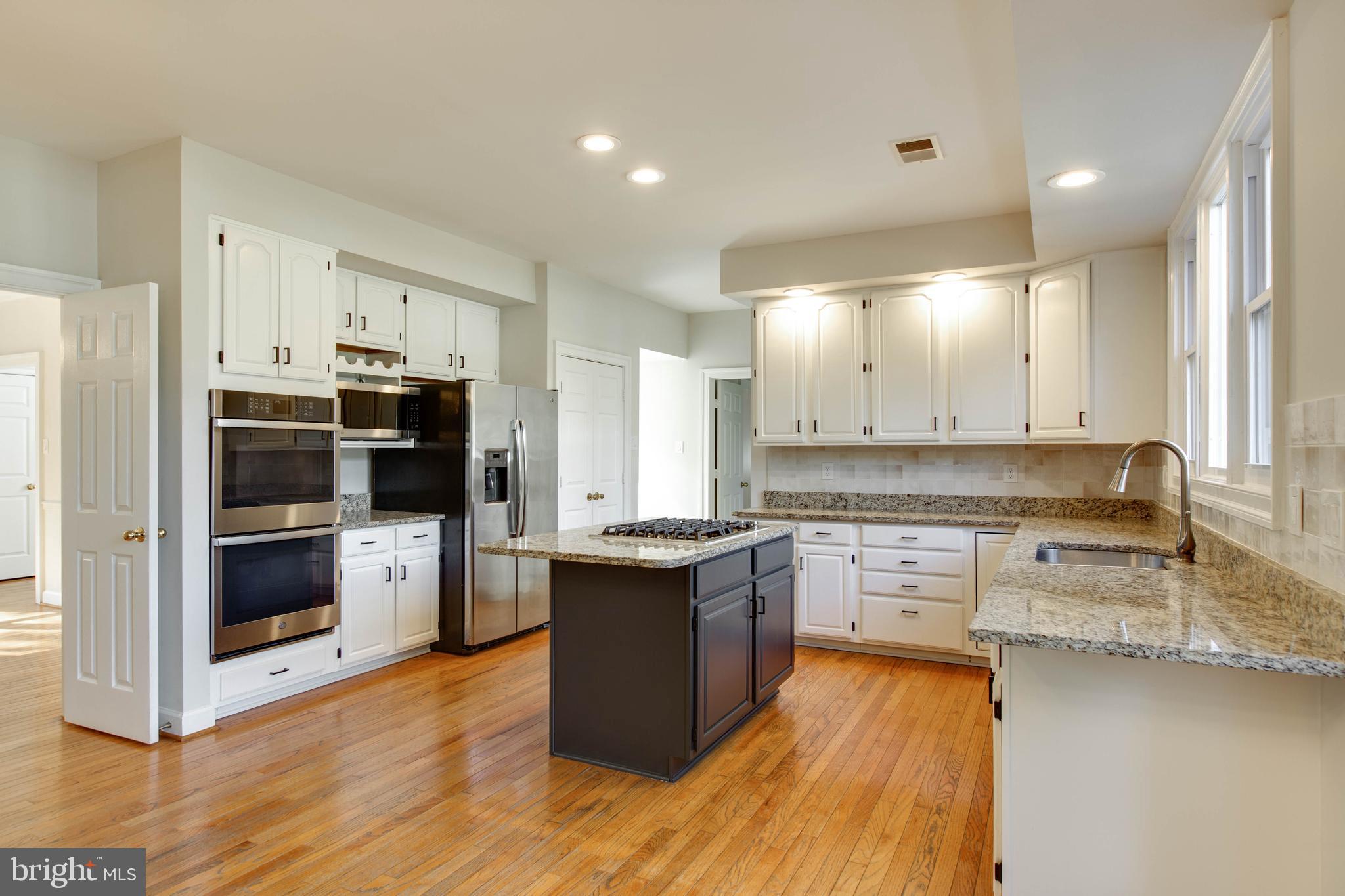 GREENS OF CROFTON - Residential Lease