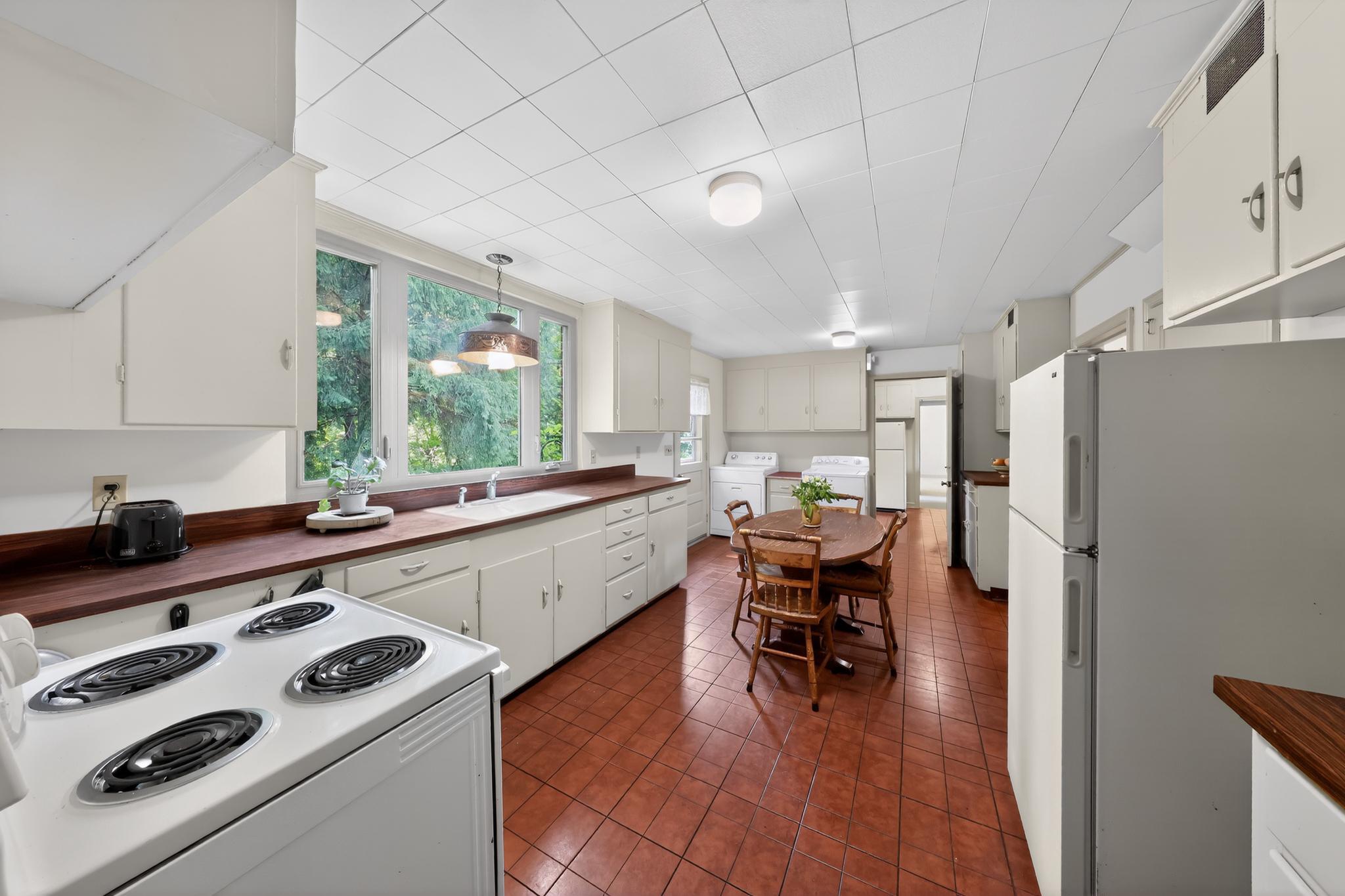 INDIAN FIELD - Residential
