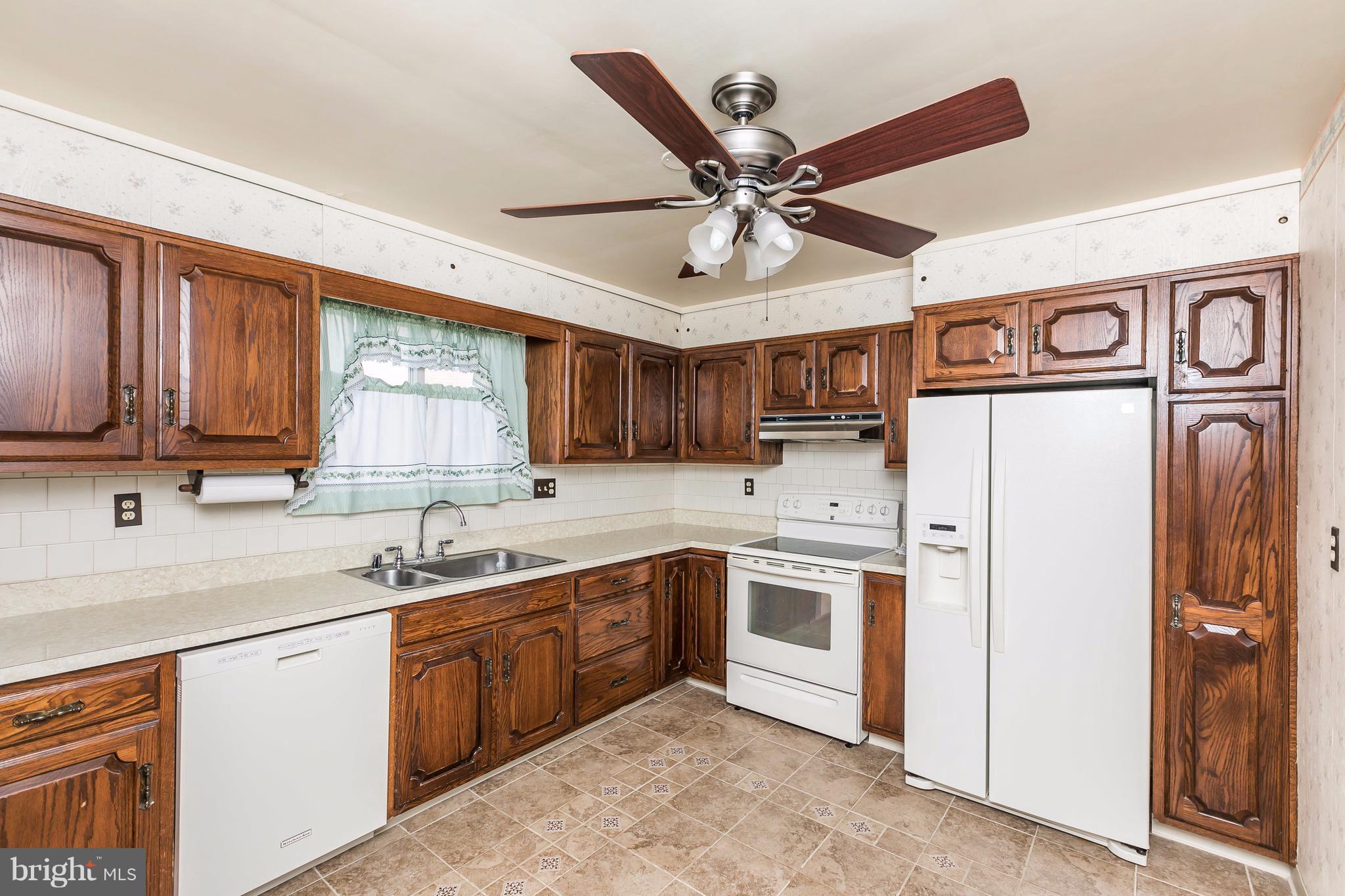 WOODLAWN ESTATES - Residential