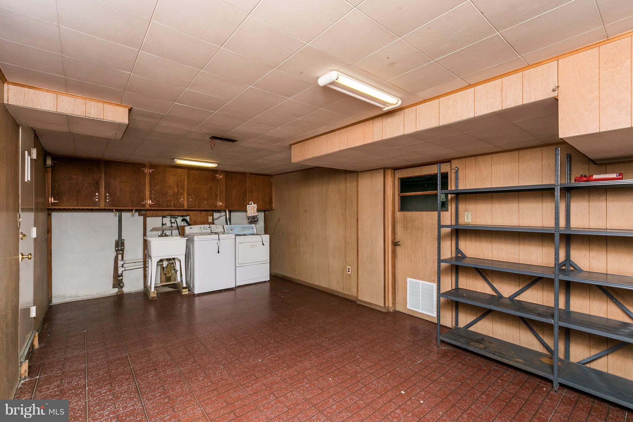 WOODLAWN ESTATES - Residential