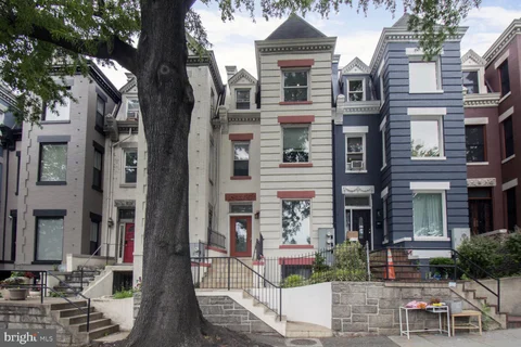 MLS: DCDC2286554
