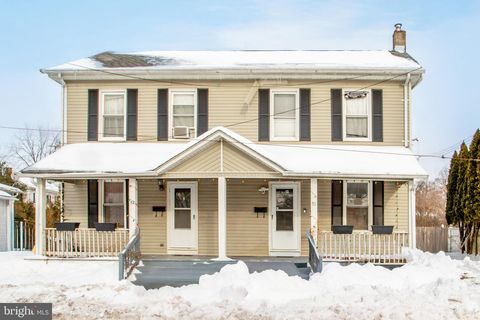 Photo of 50 N Lincoln Avenue, WASHINGTON, NJ 07882 (MLS # NJWR2000502)