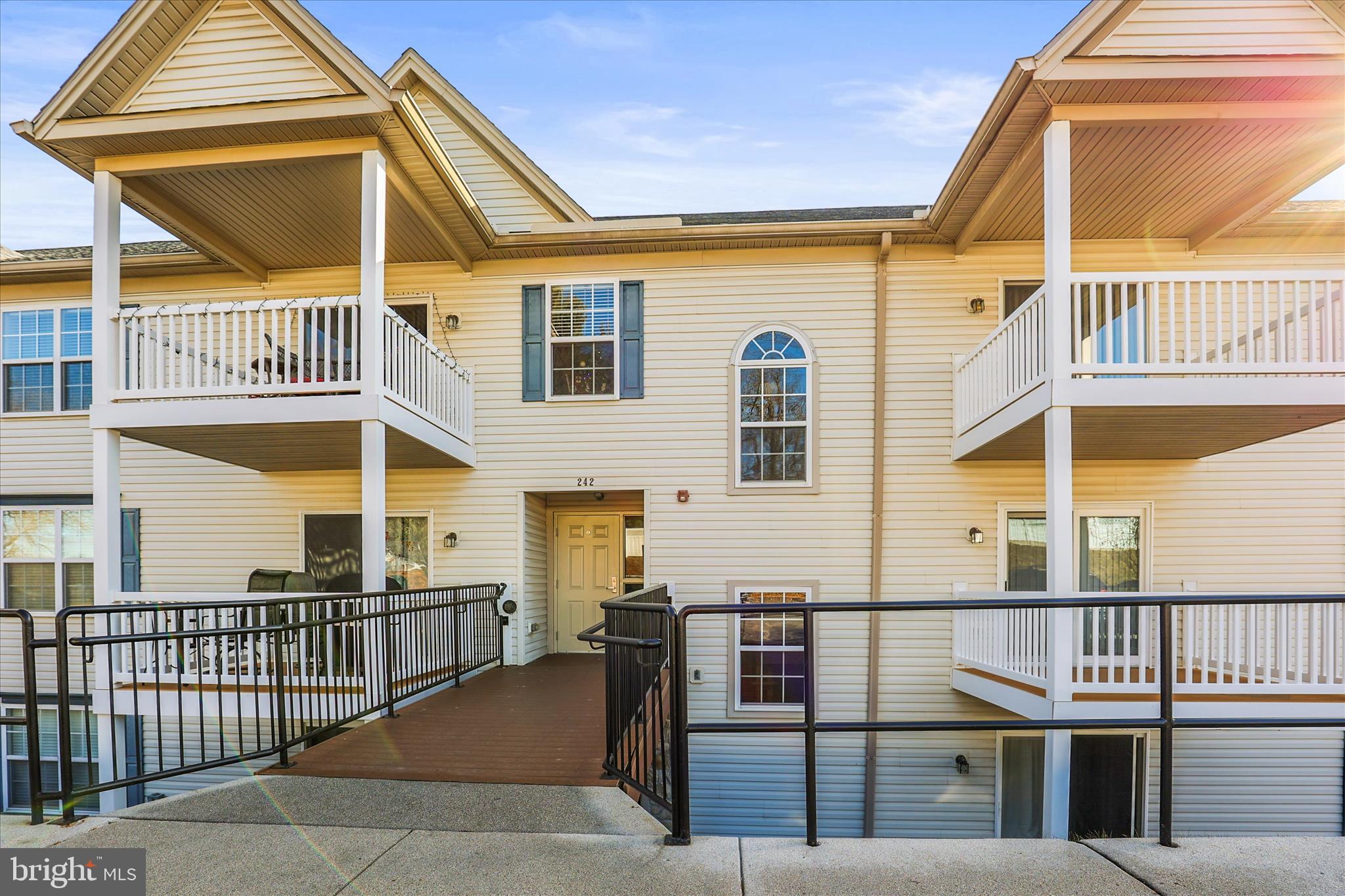 NEW FREEDOM VIEW - Residential