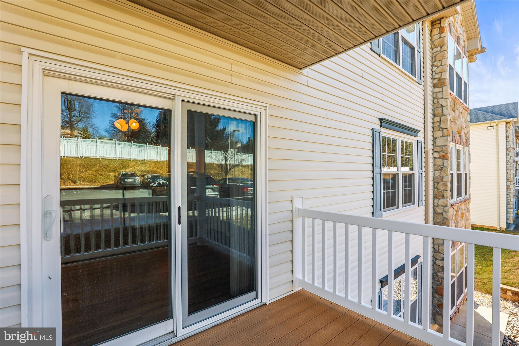 NEW FREEDOM VIEW - Residential