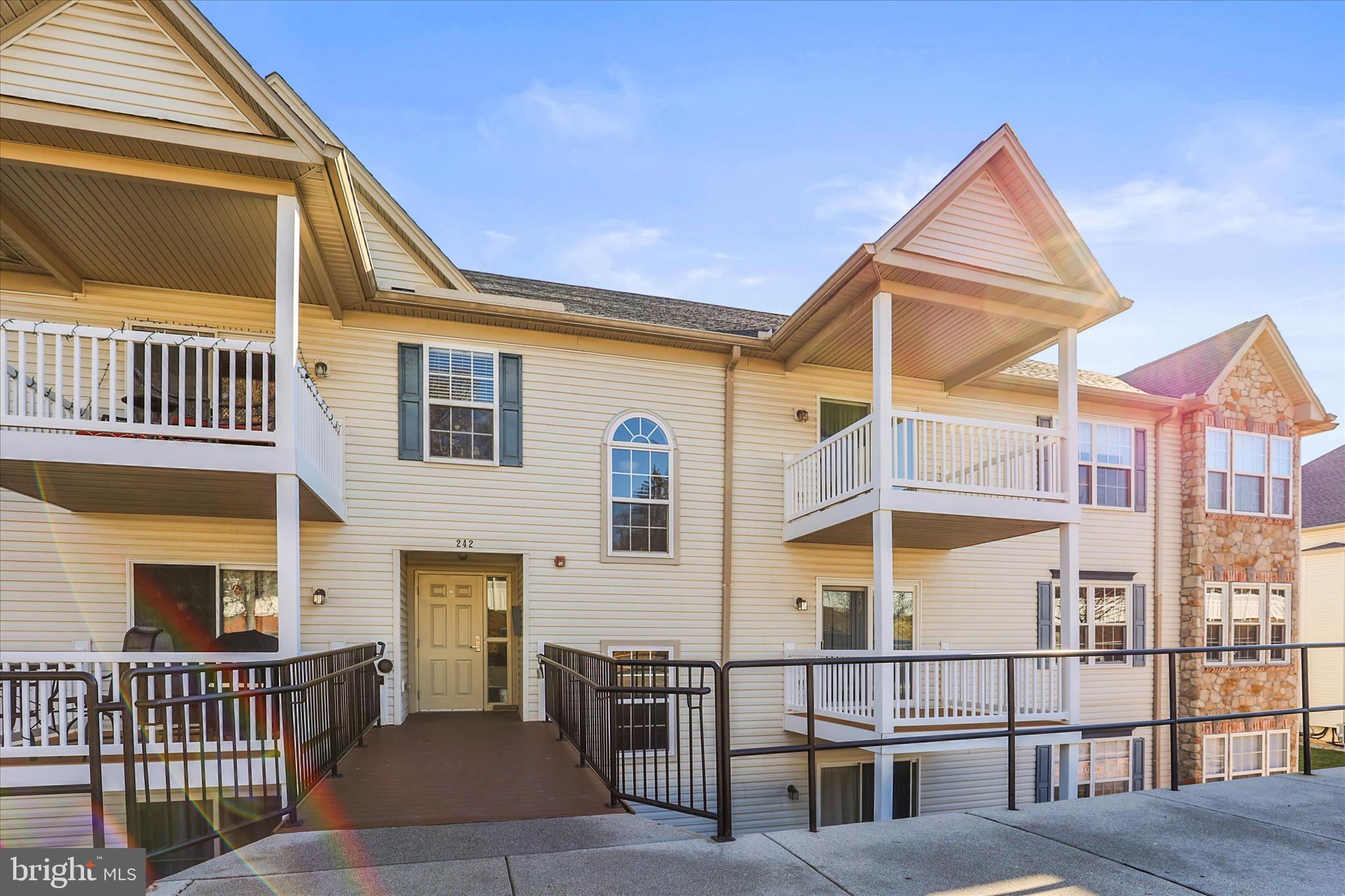 NEW FREEDOM VIEW - Residential