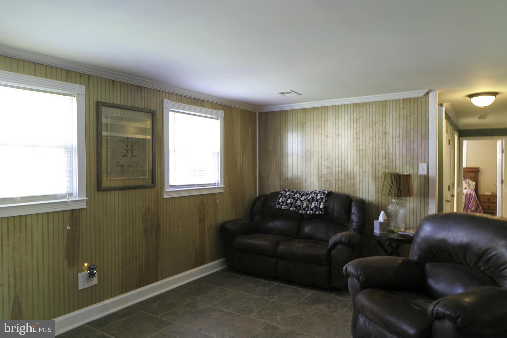 HAYFIELD FARM - Residential