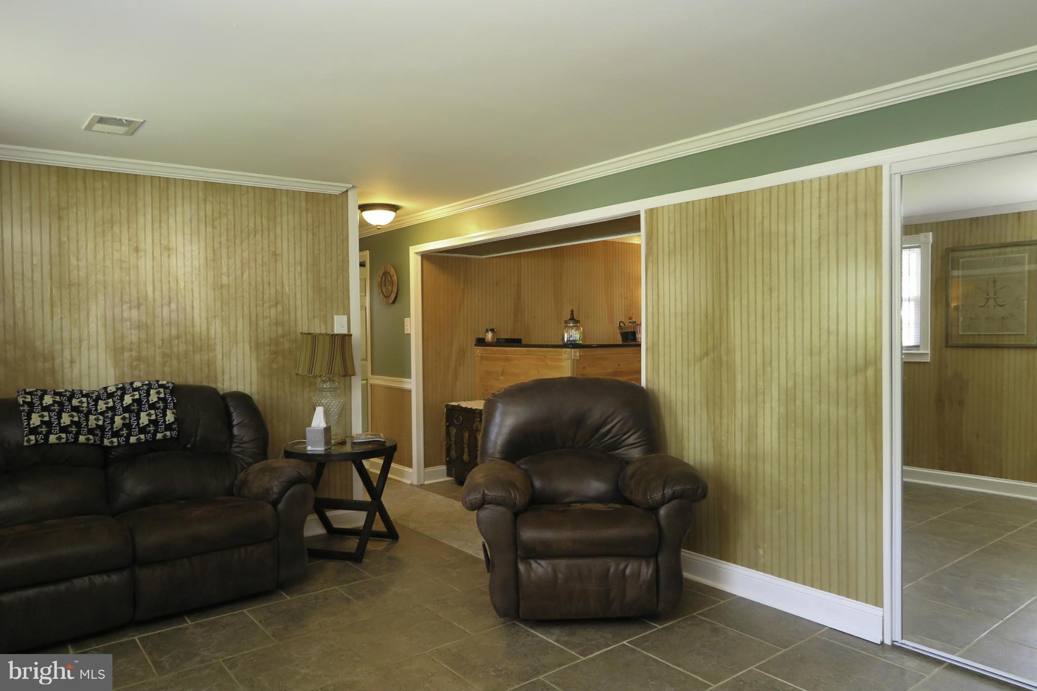 HAYFIELD FARM - Residential