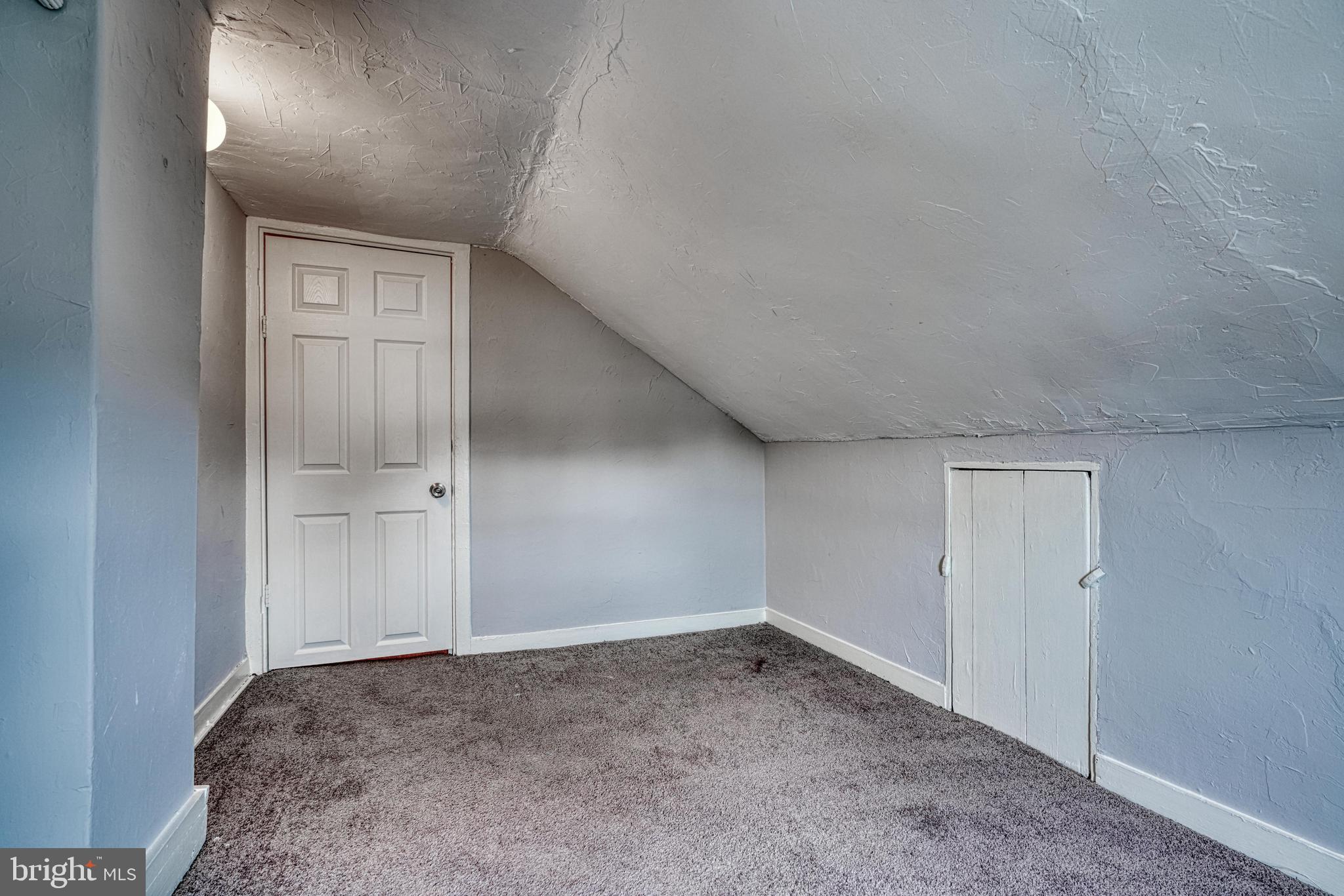 HAMPDEN HISTORIC DISTRICT - Residential Lease