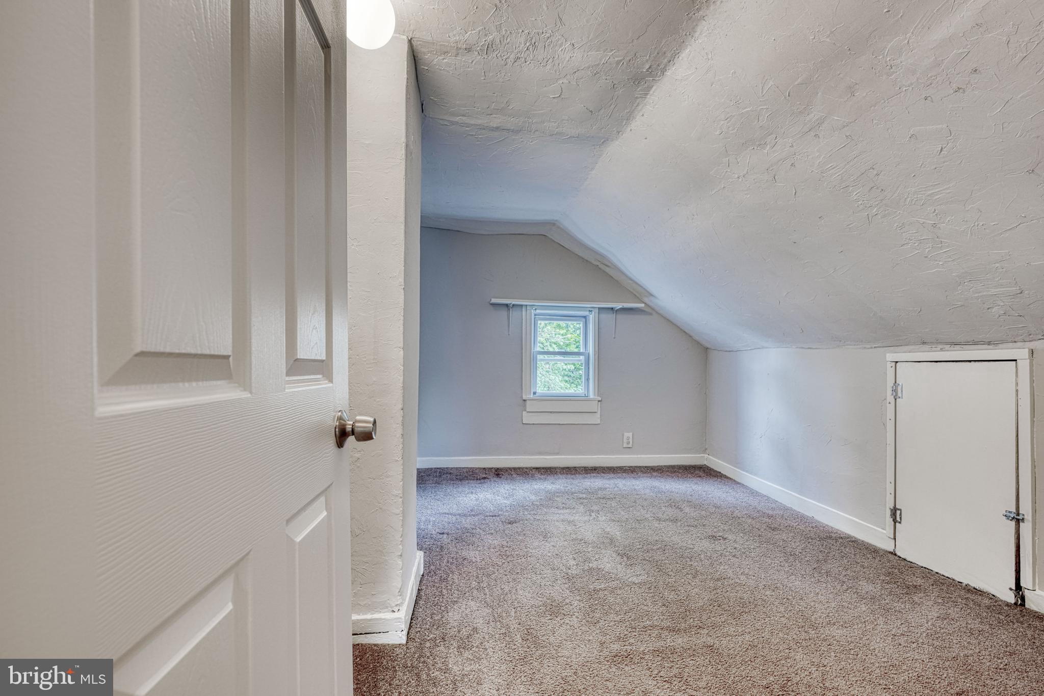 HAMPDEN HISTORIC DISTRICT - Residential Lease
