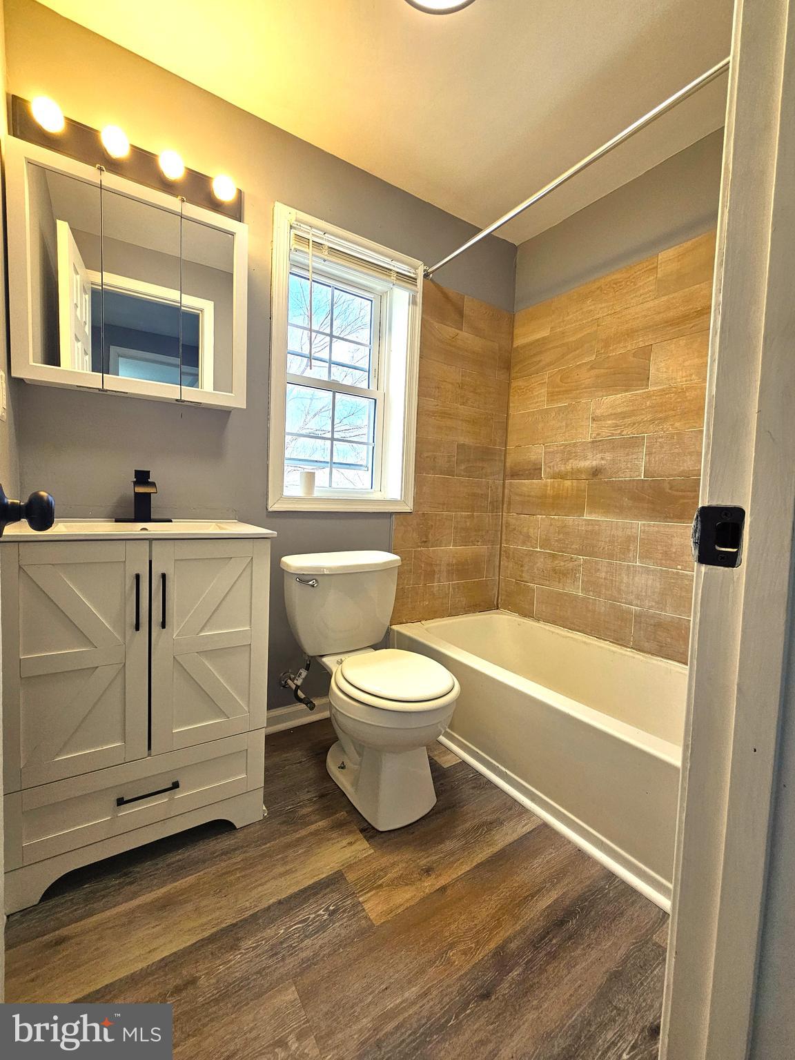 ARUNDEL VILLAGE - Residential