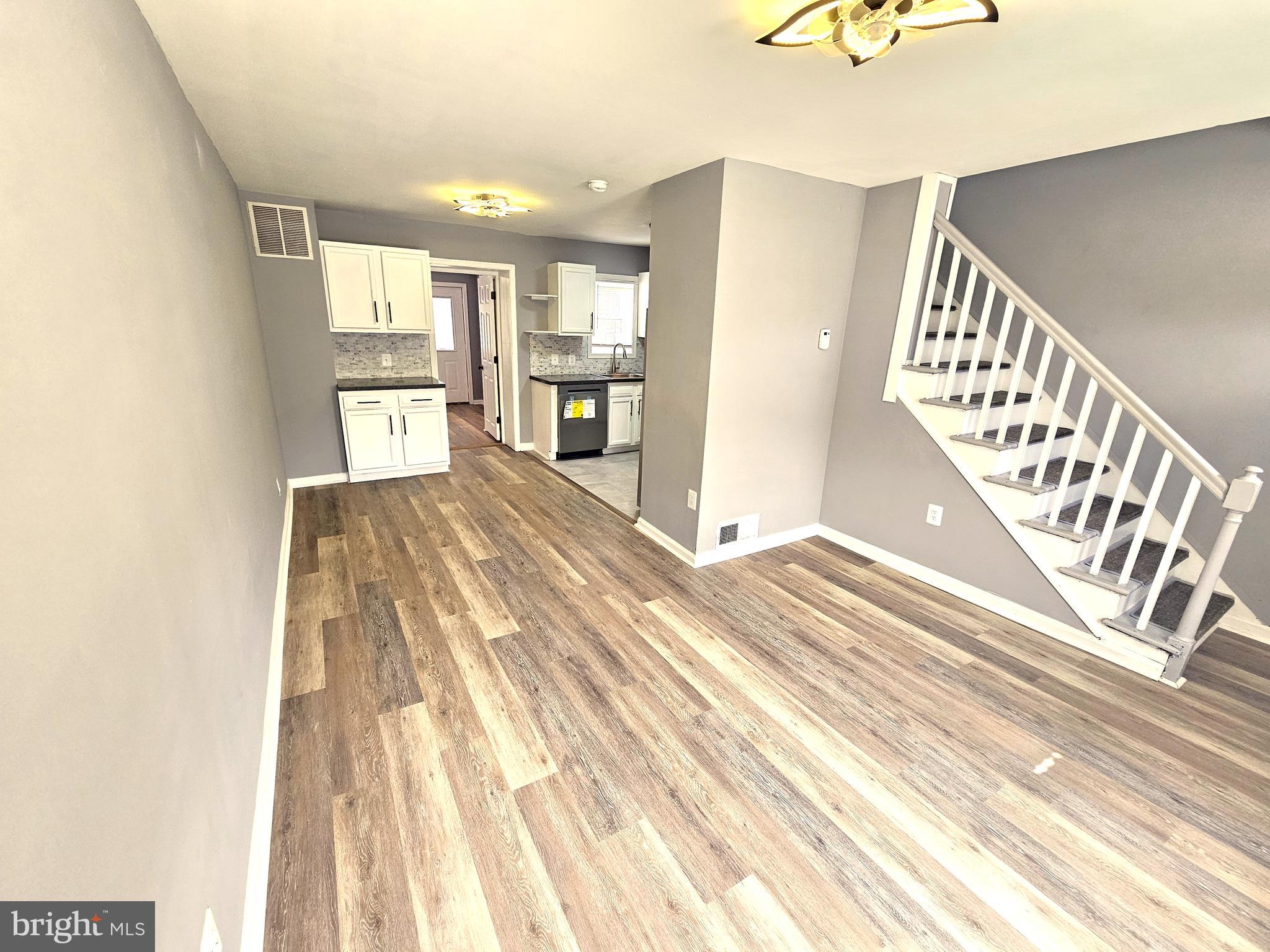 ARUNDEL VILLAGE - Residential