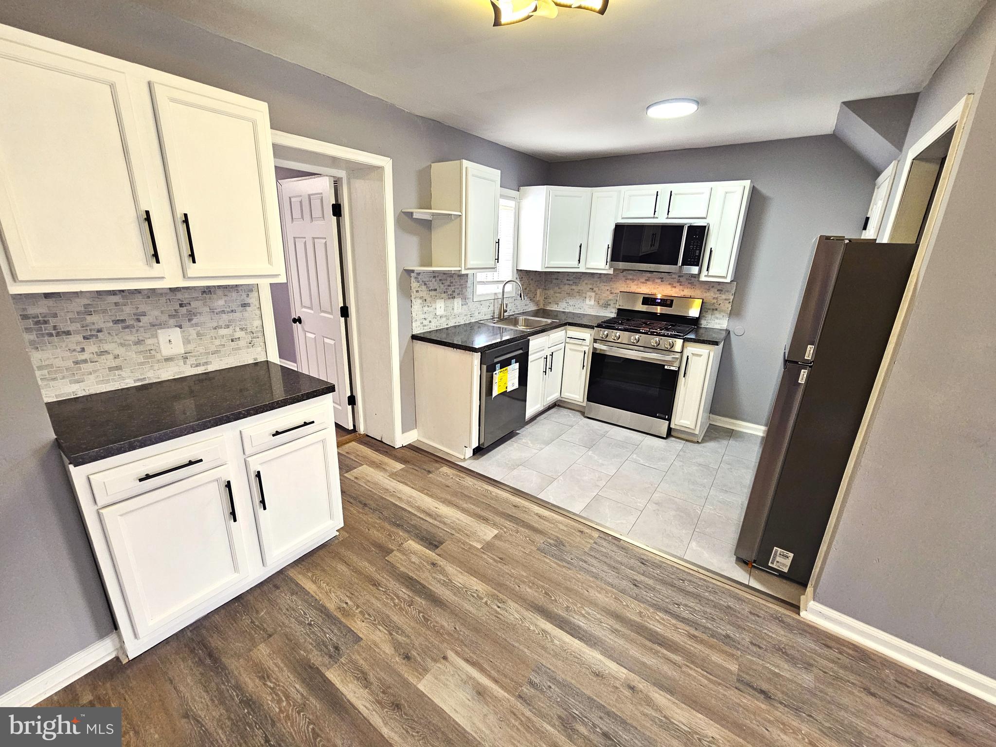 ARUNDEL VILLAGE - Residential