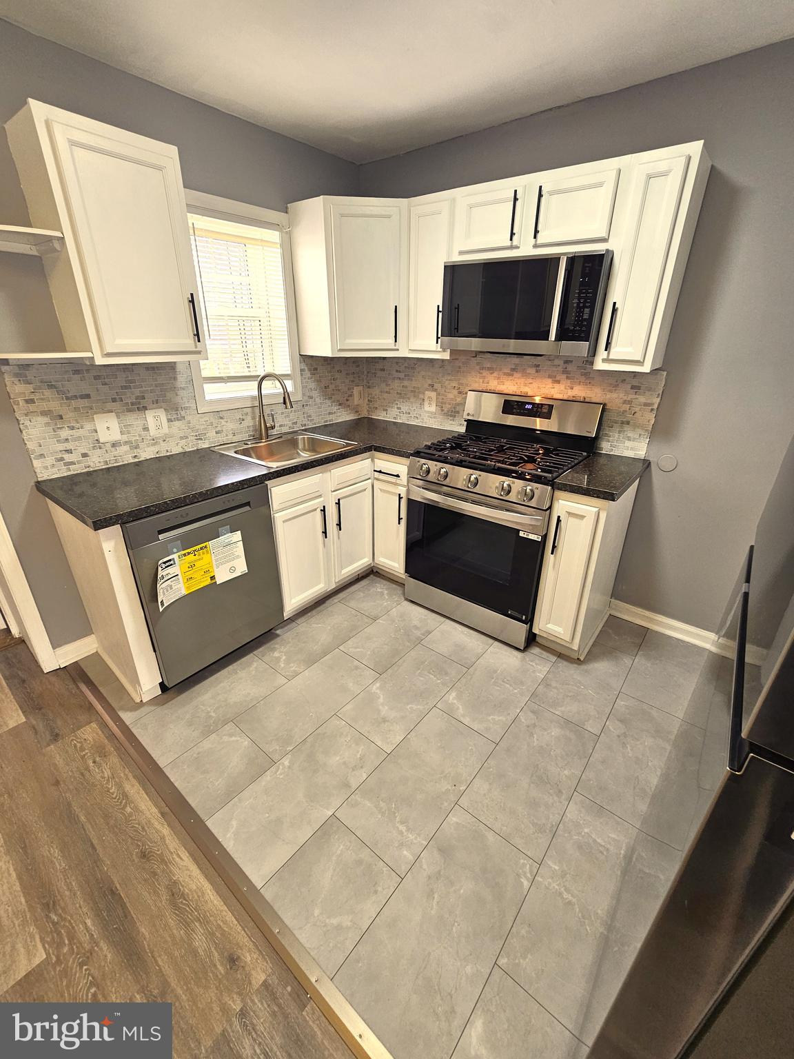 ARUNDEL VILLAGE - Residential