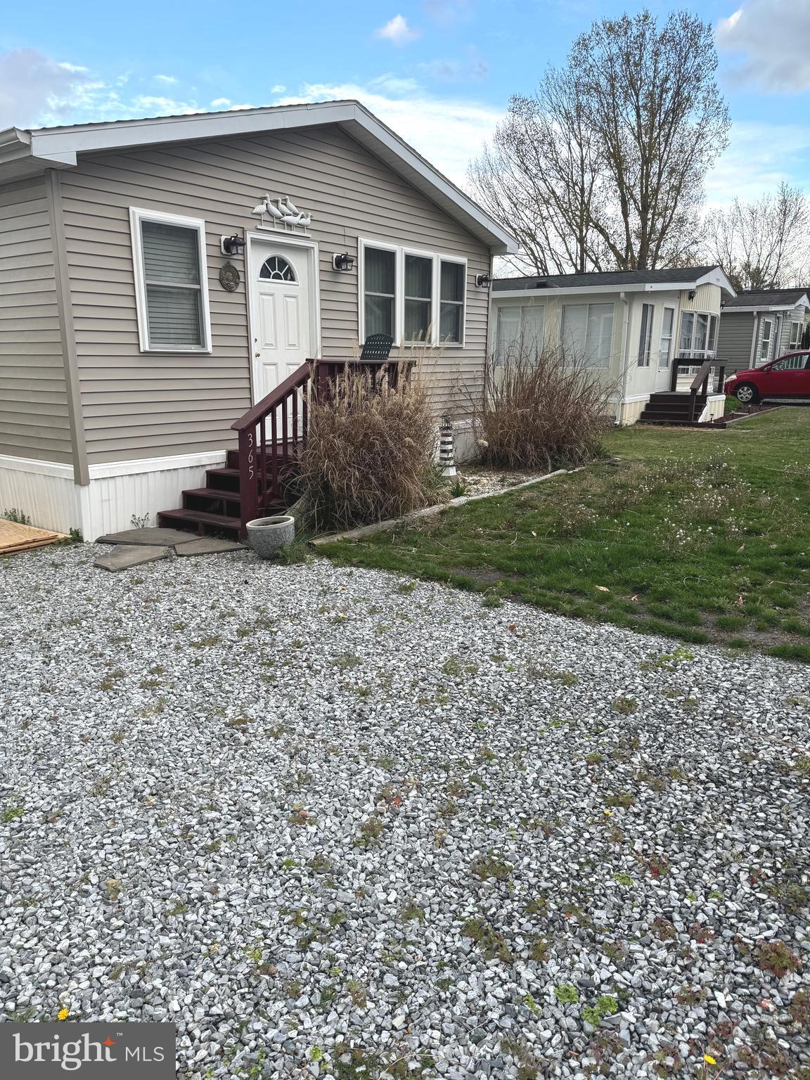 WHITE HORSE PARK III - Residential