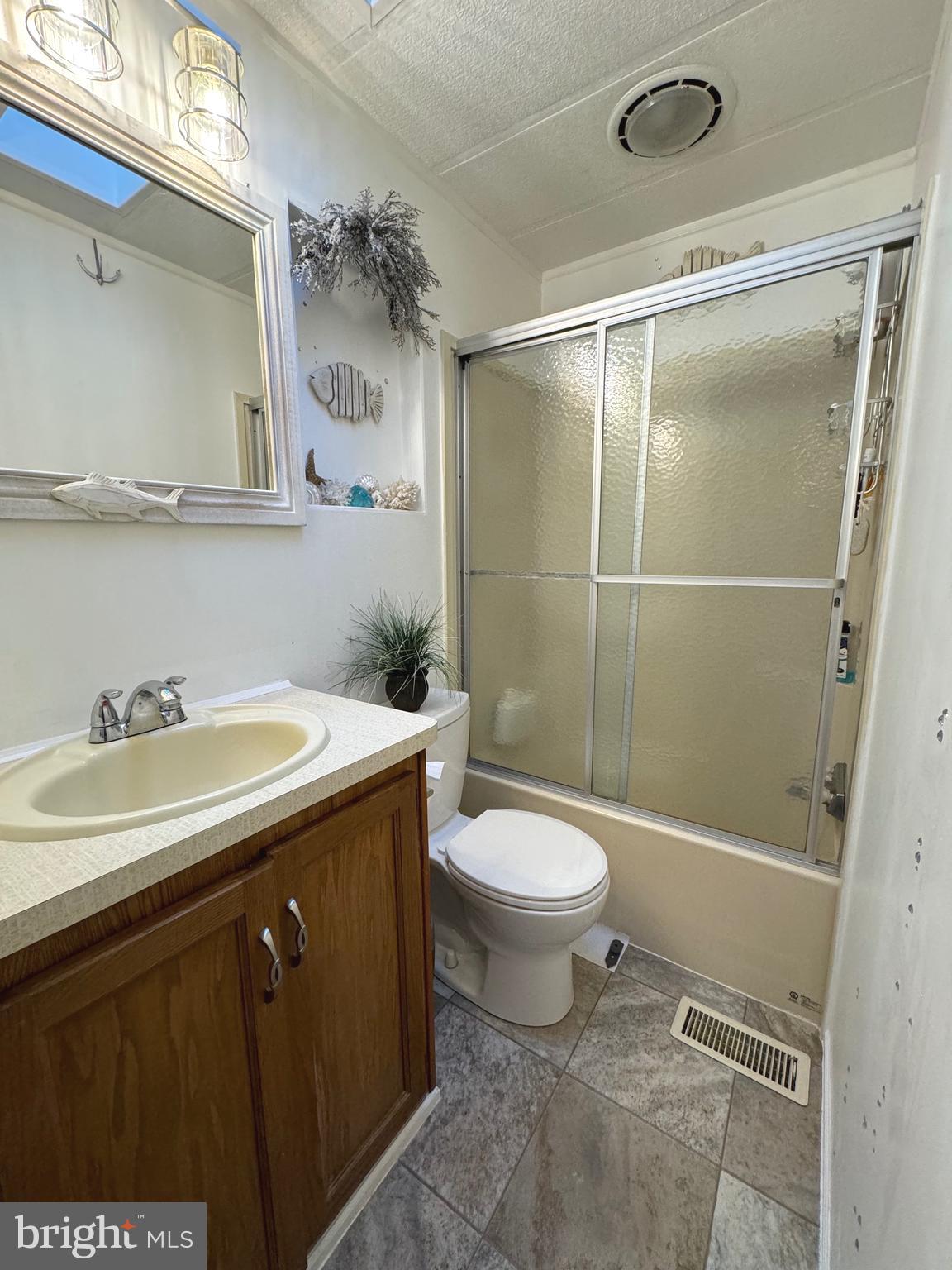 WHITE HORSE PARK III - Residential