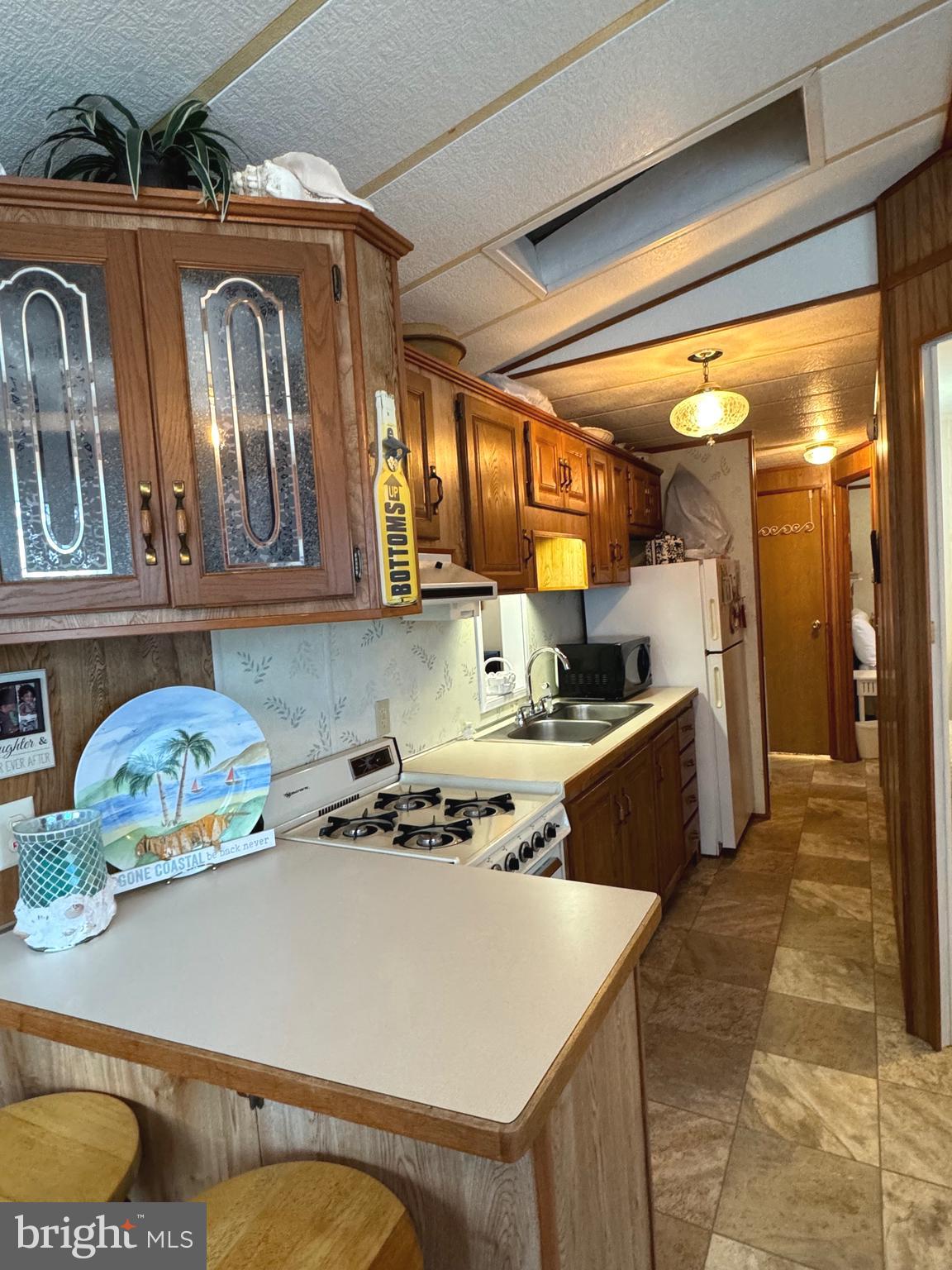 WHITE HORSE PARK III - Residential