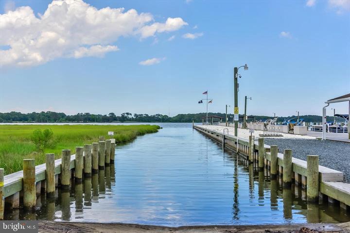 WHITE HORSE PARK III - Residential