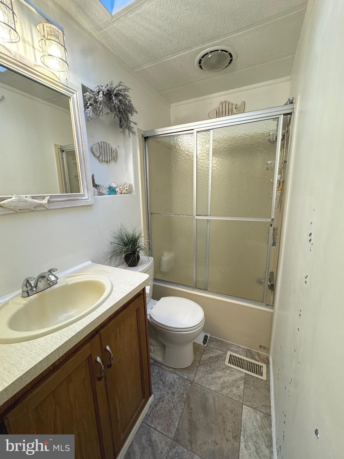 WHITE HORSE PARK III - Residential