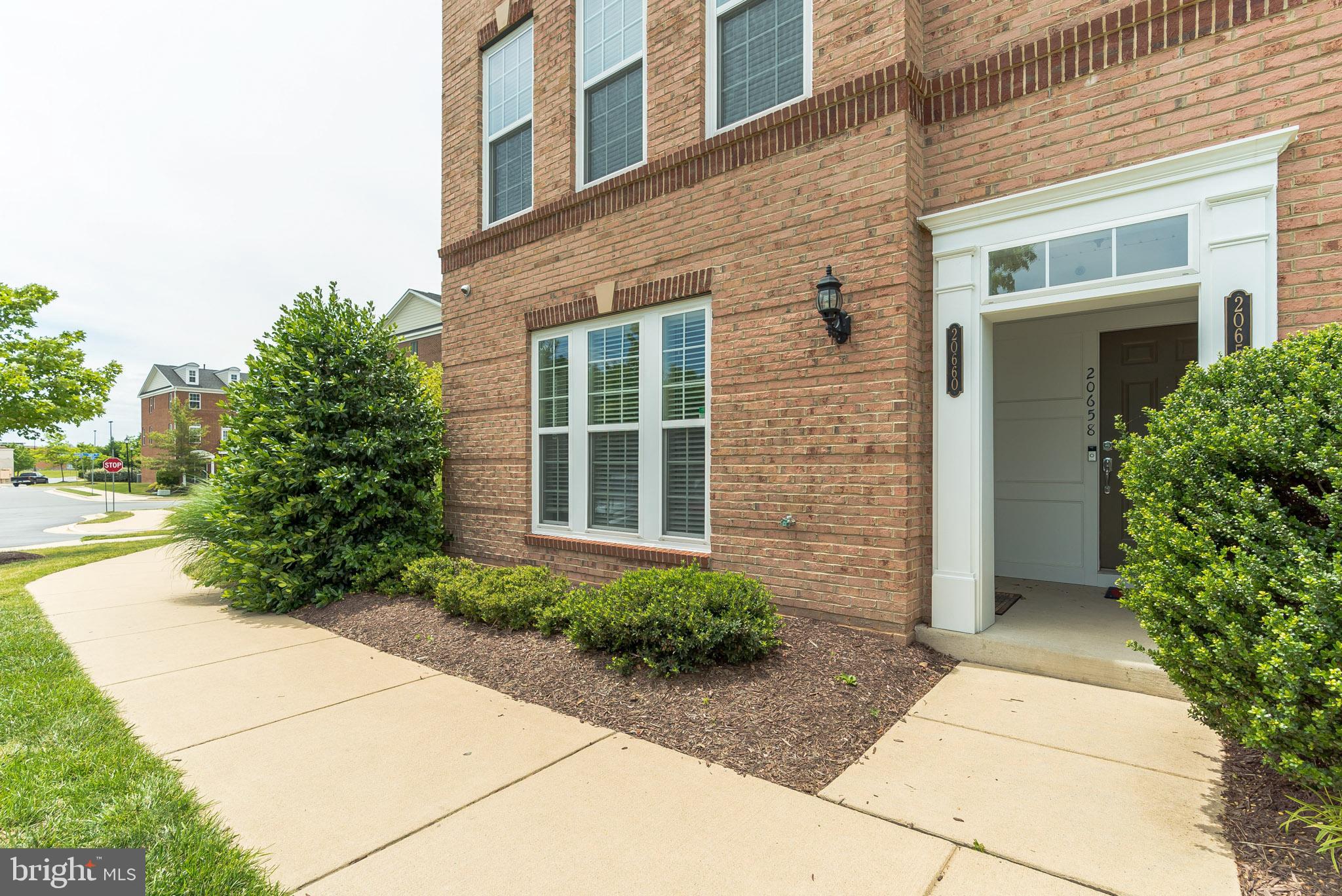 TOWNES AT GOOSE CREEK VILLAGE - Residential