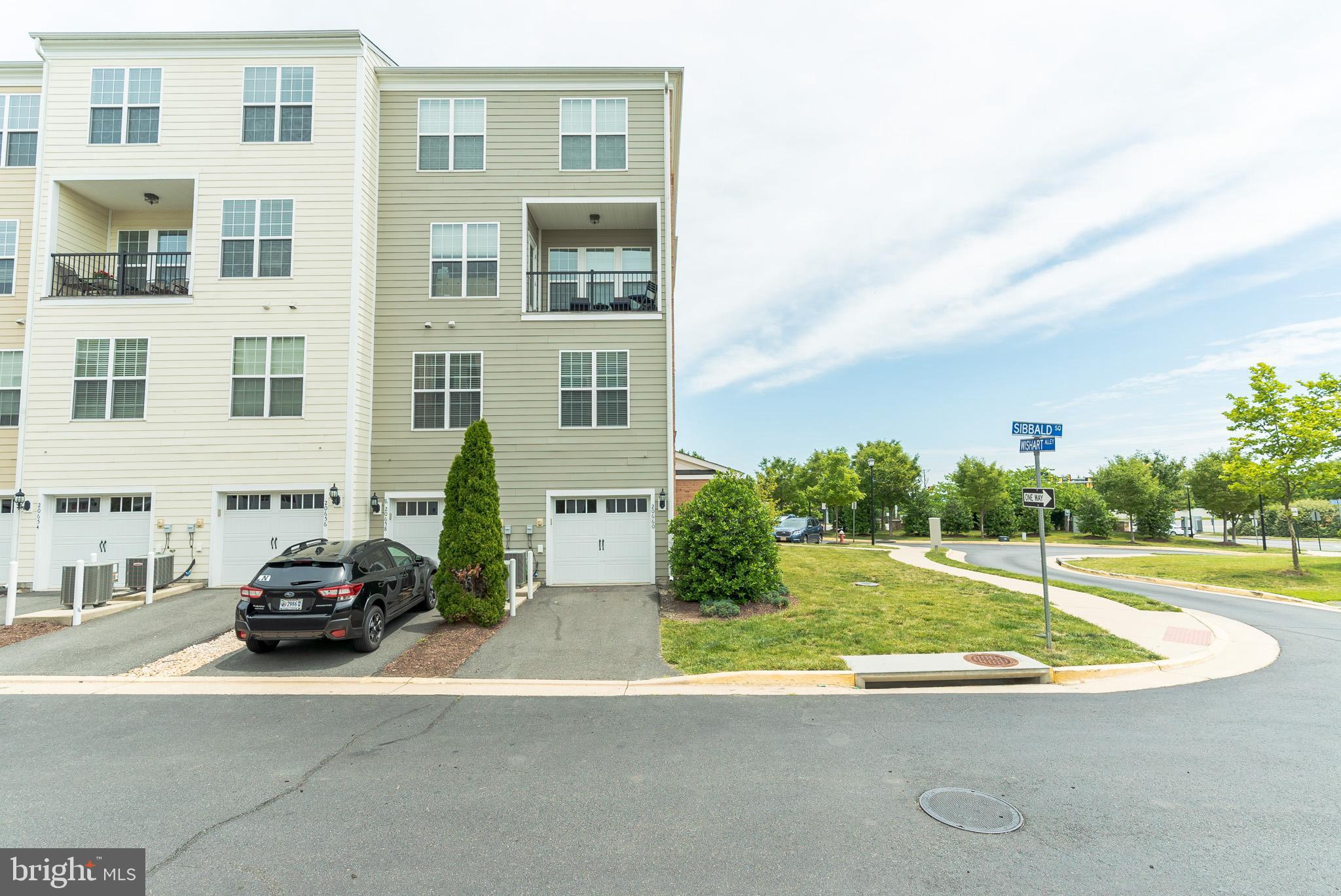 TOWNES AT GOOSE CREEK VILLAGE - Residential